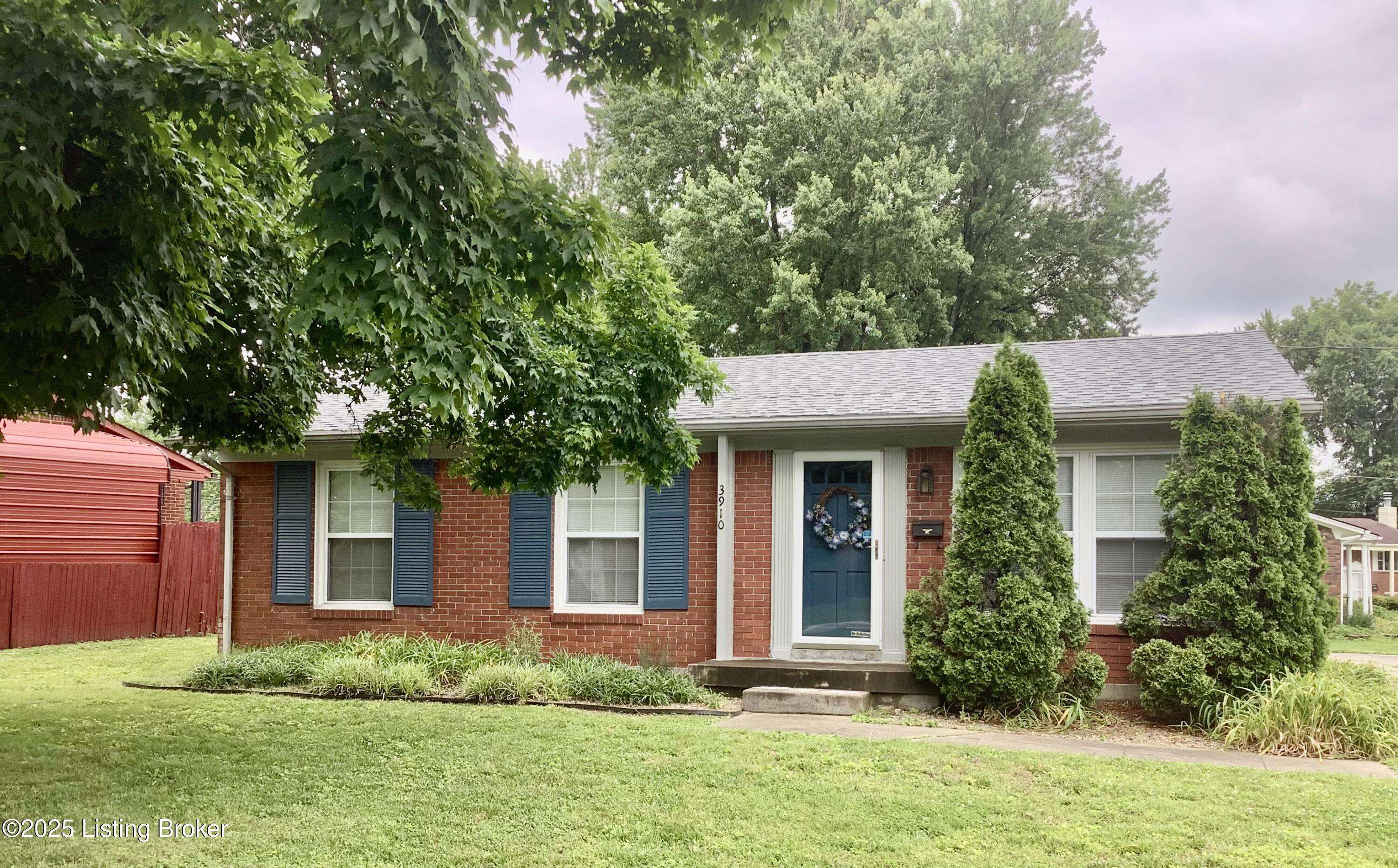 Louisville, KY 40219,3910 Britt Ln