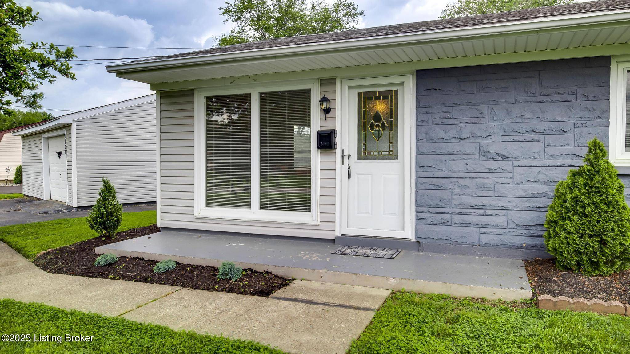 Louisville, KY 40258,9100 Seaforth Dr