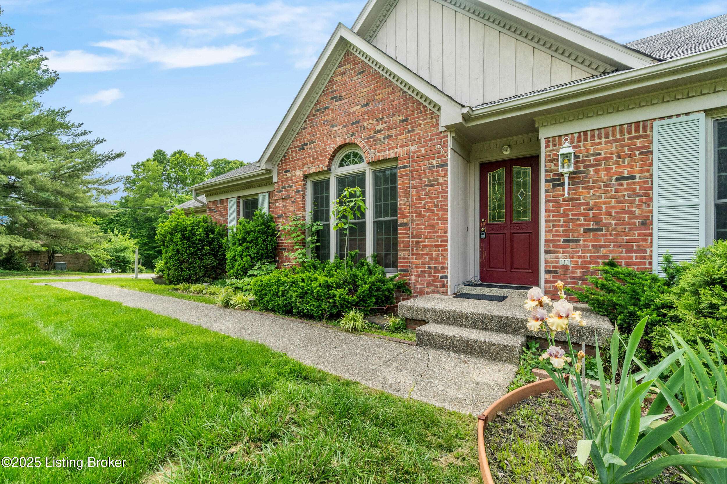 La Grange, KY 40031,4112 Suwanee Dr