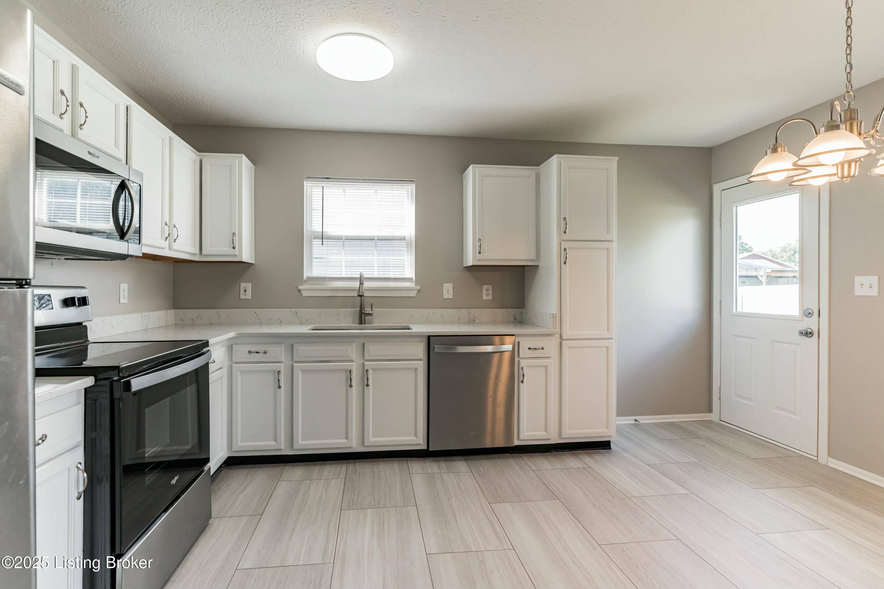 Louisville, KY 40258,6713 Fenske Ln