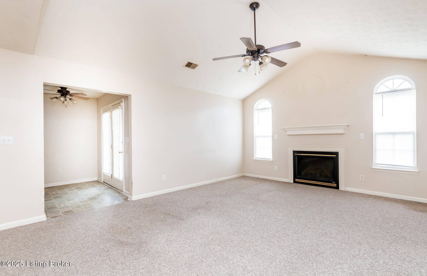 Louisville, KY 40272,11330 Ridge Lake Dr