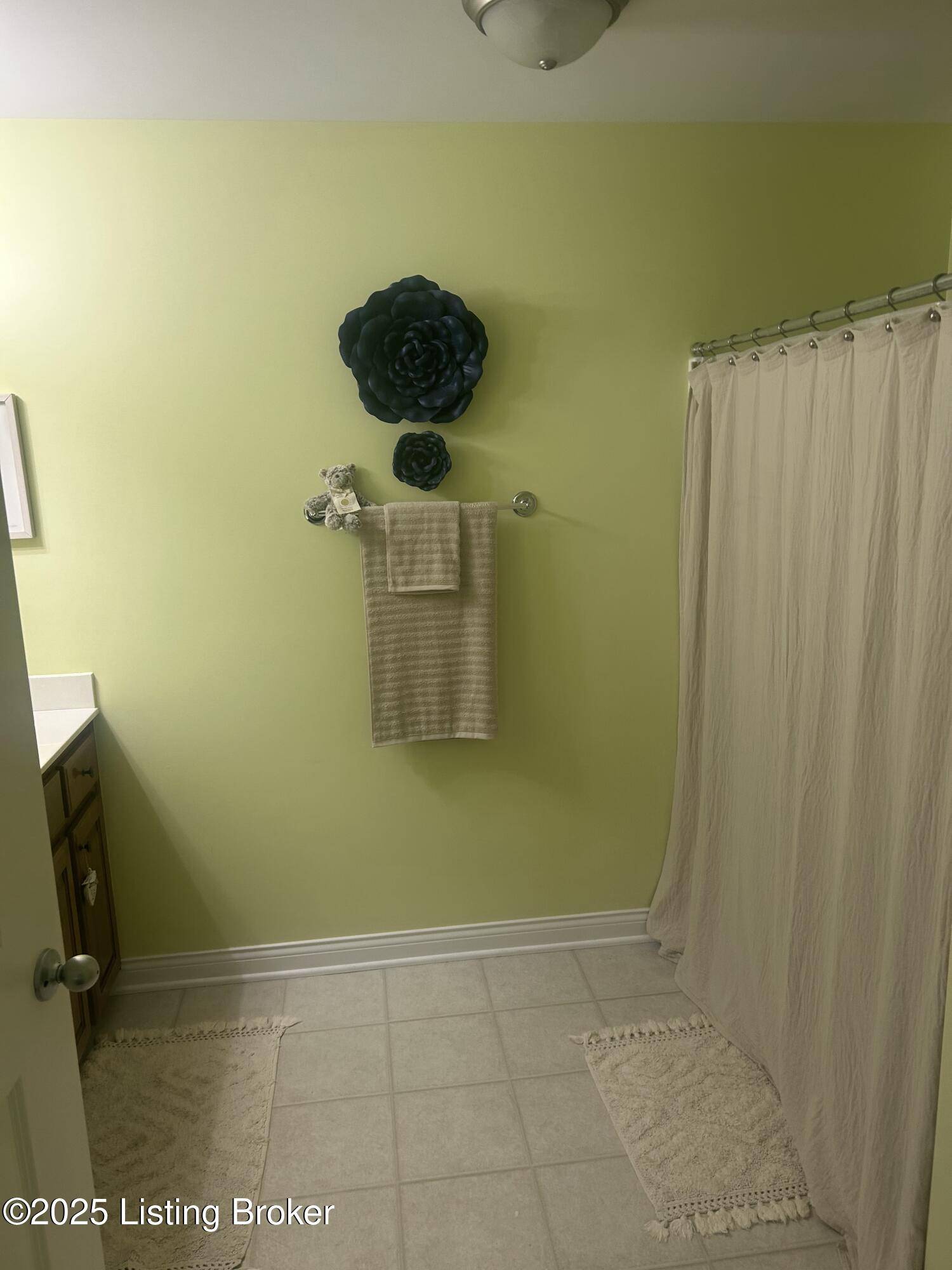 Bardstown, KY 40004,105B Twin Oaks Dr