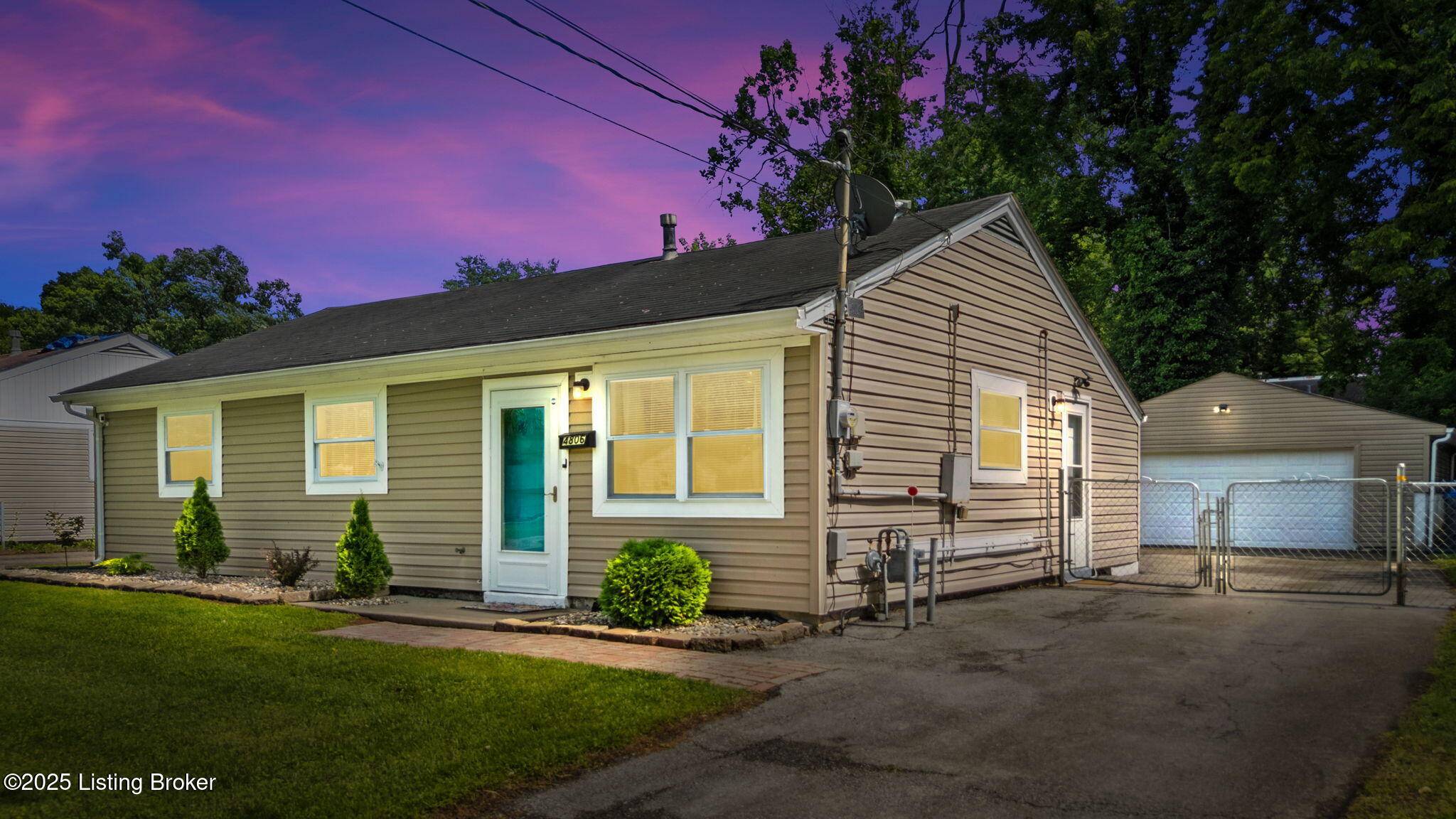 Louisville, KY 40272,4806 Andalusia Ln