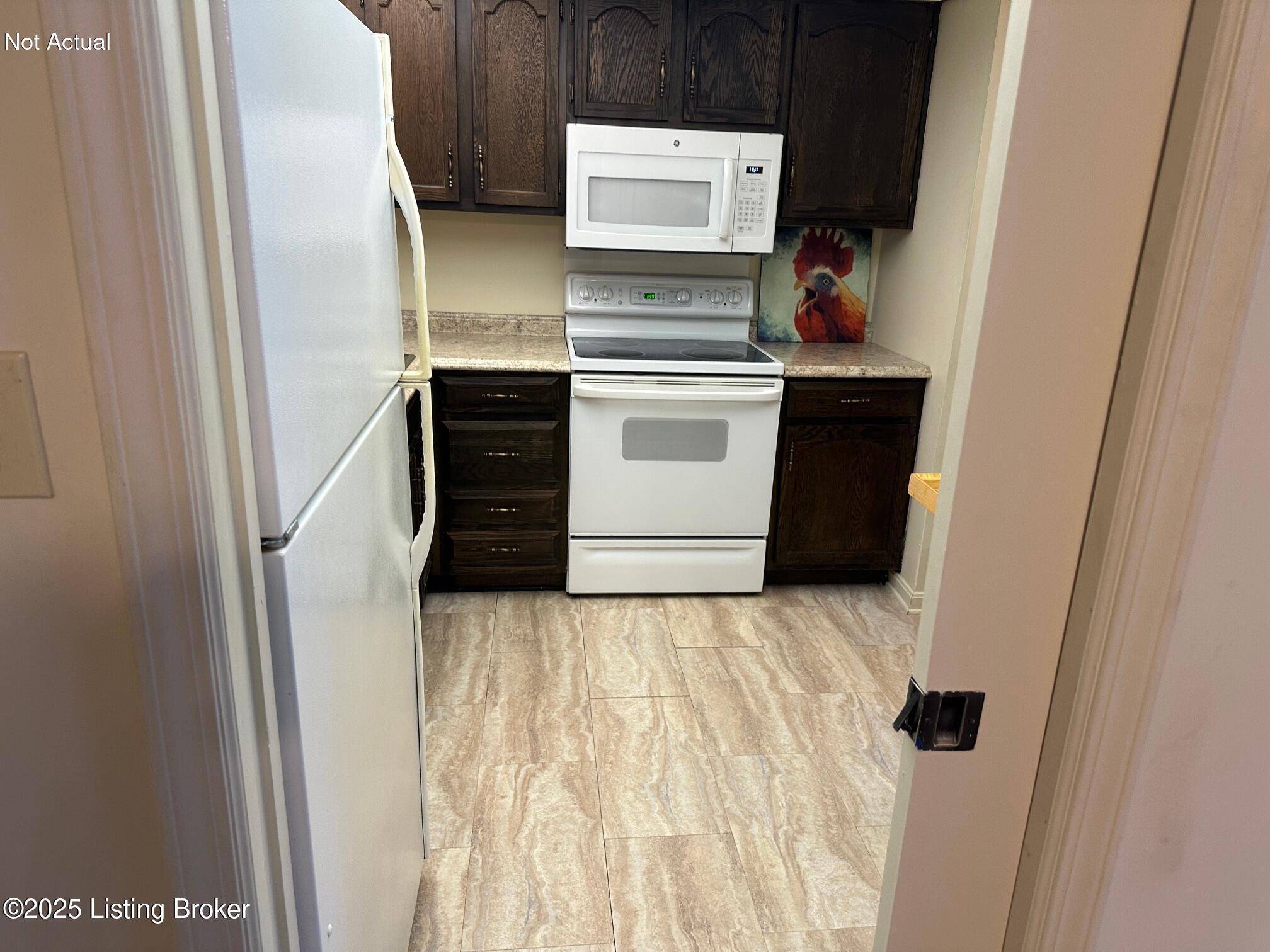 Louisville, KY 40220,290 El Conquistador Pl