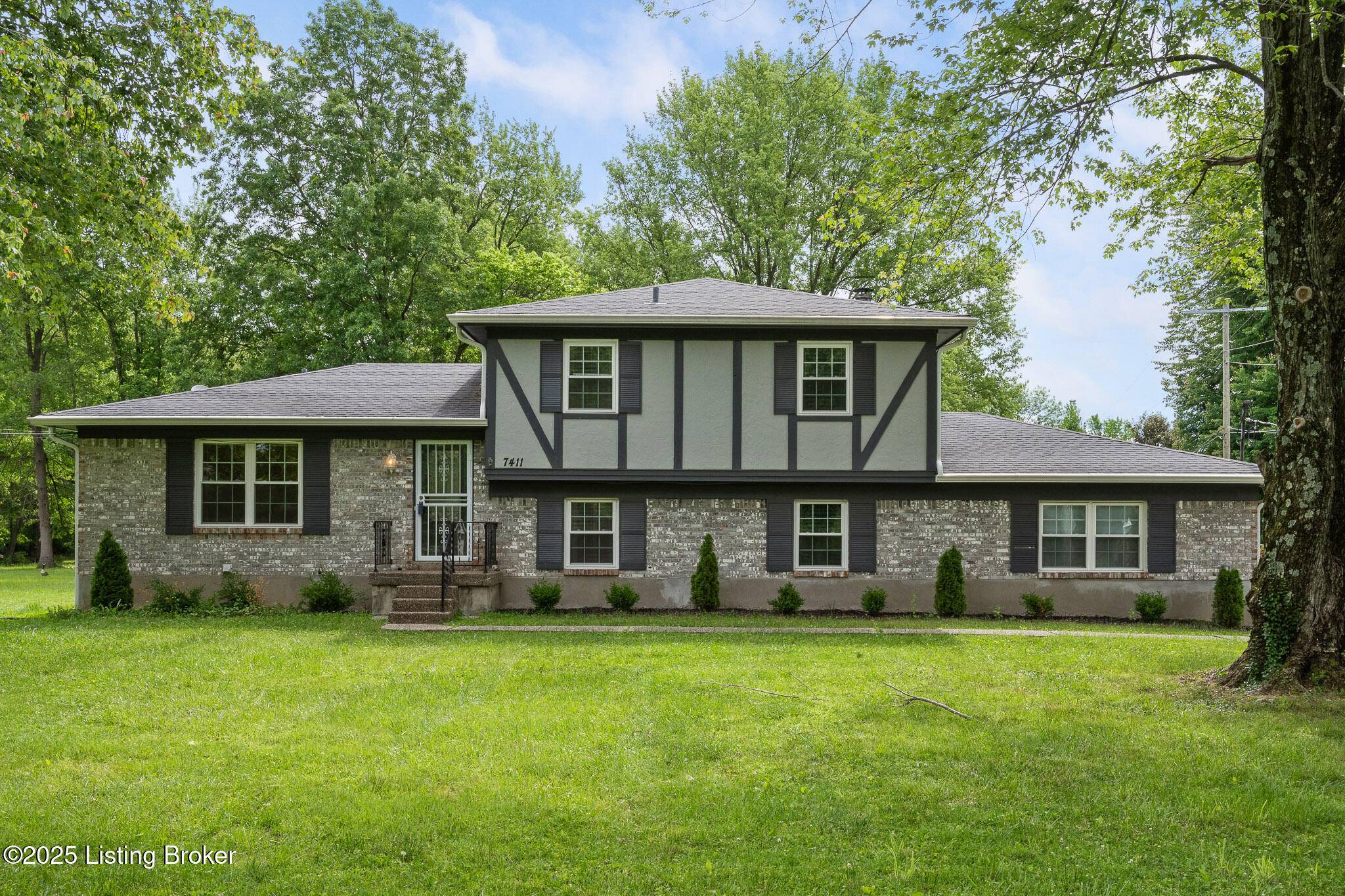 Louisville, KY 40291,7411 S Watterson TRL