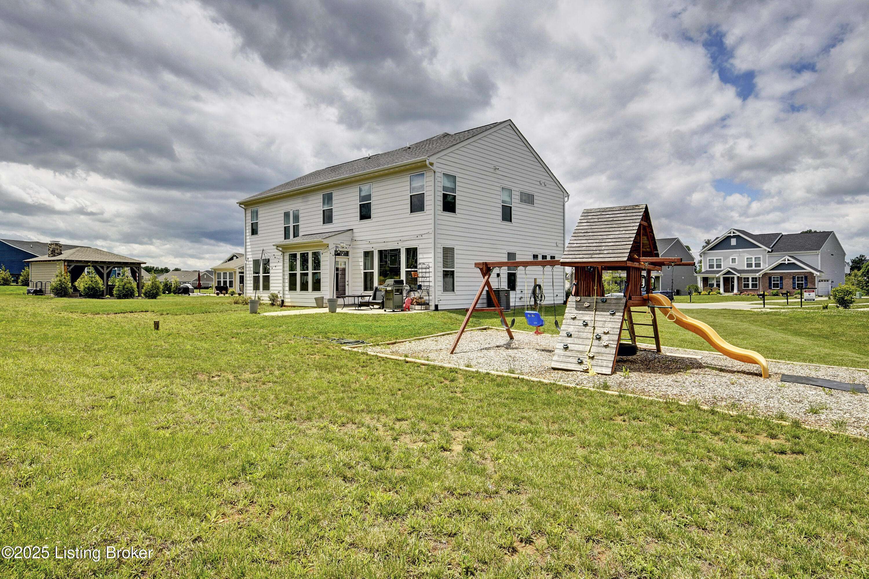 La Grange, KY 40031,3407 Grassland Ct