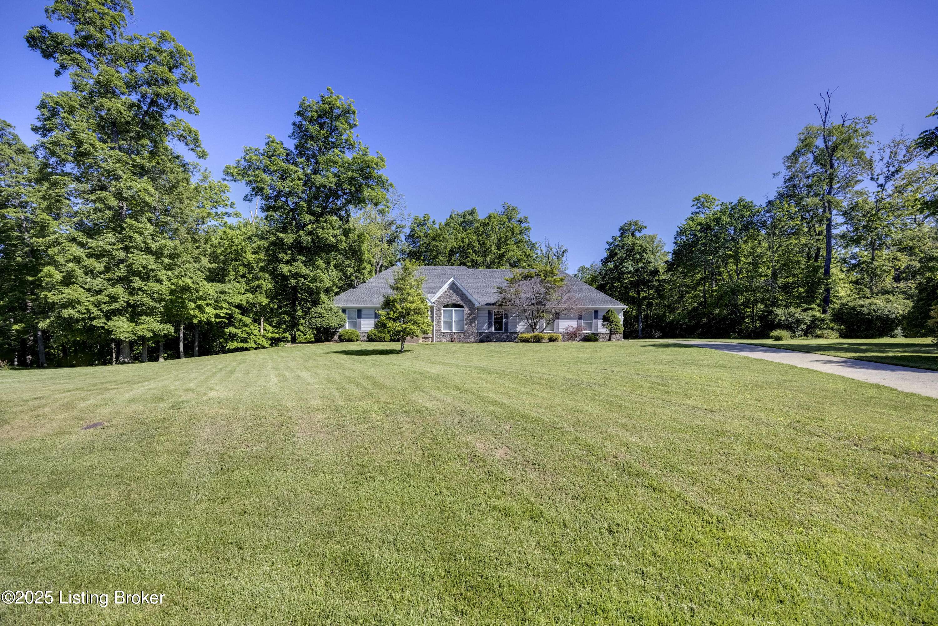 Crestwood, KY 40014,4305 Grand Wood WAY