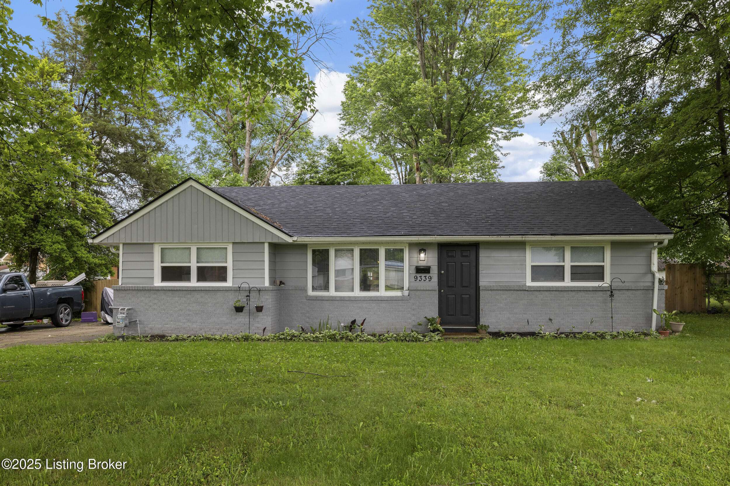 Louisville, KY 40272,9339 Ponder Ln