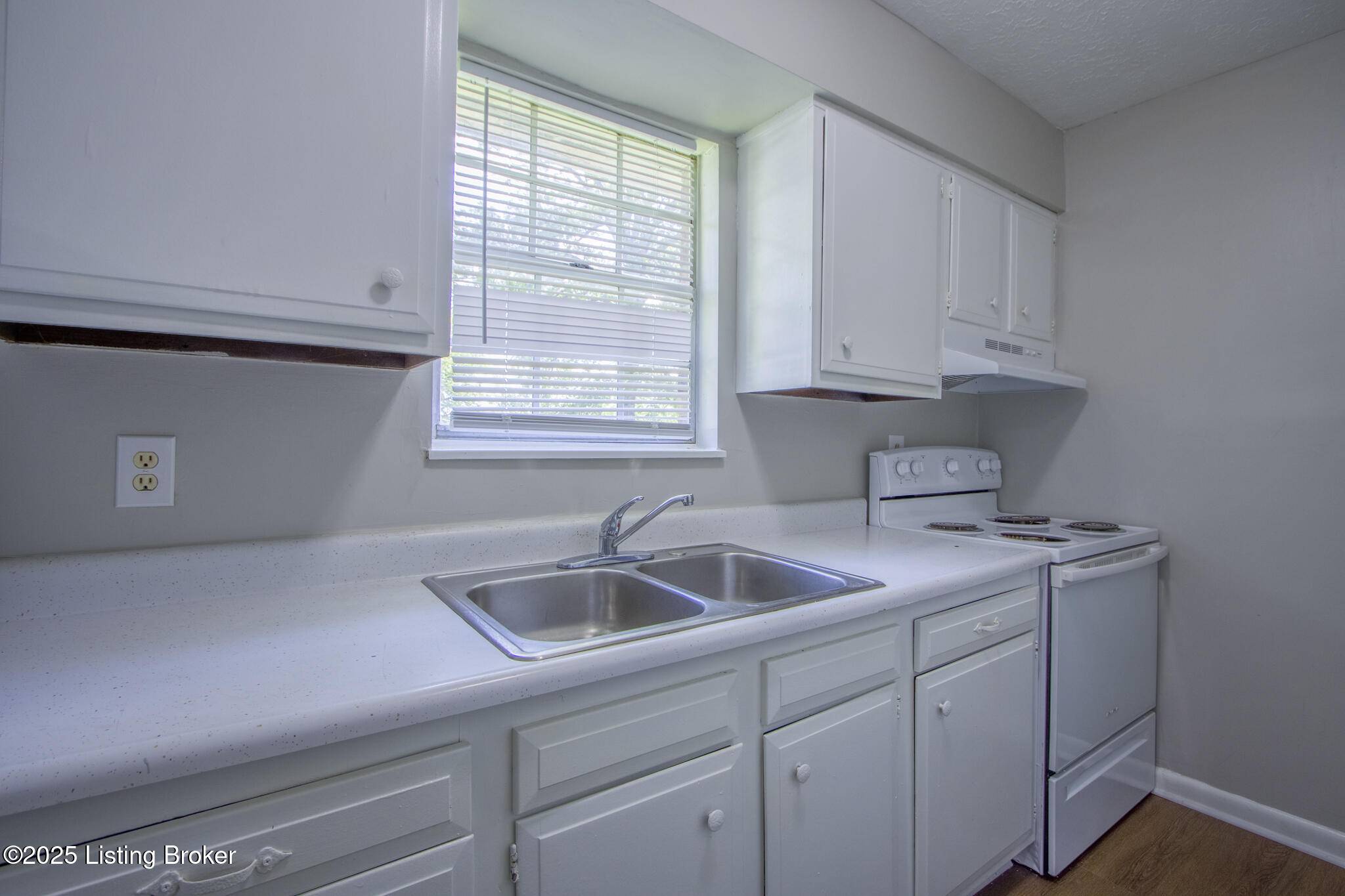 Louisville, KY 40272,12513 E Orell Rd