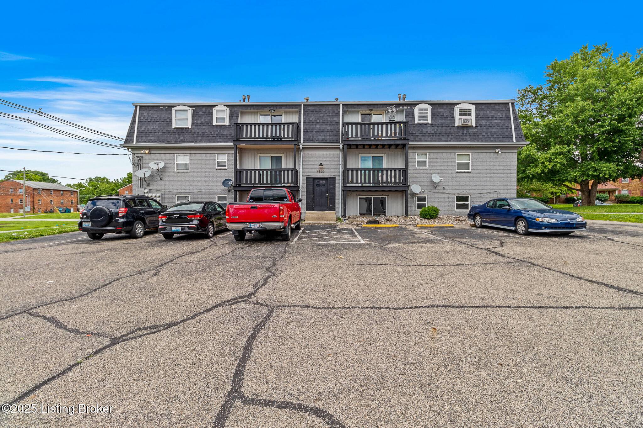 Louisville, KY 40220,3401 Lesway Ct