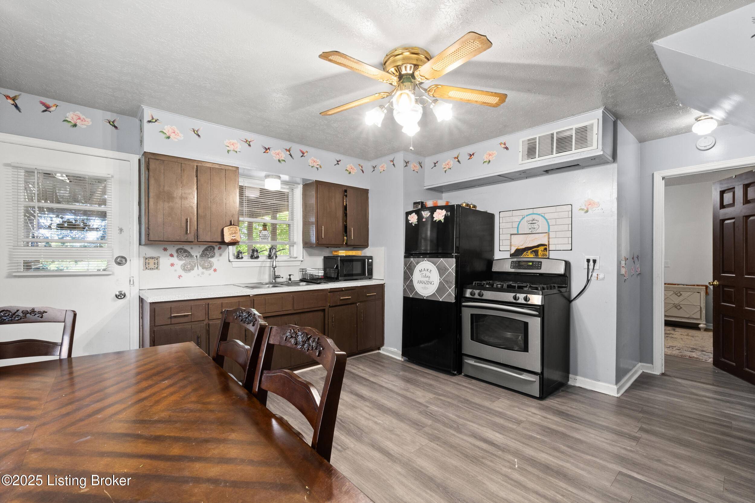 Louisville, KY 40215,1626 Haskin Ave