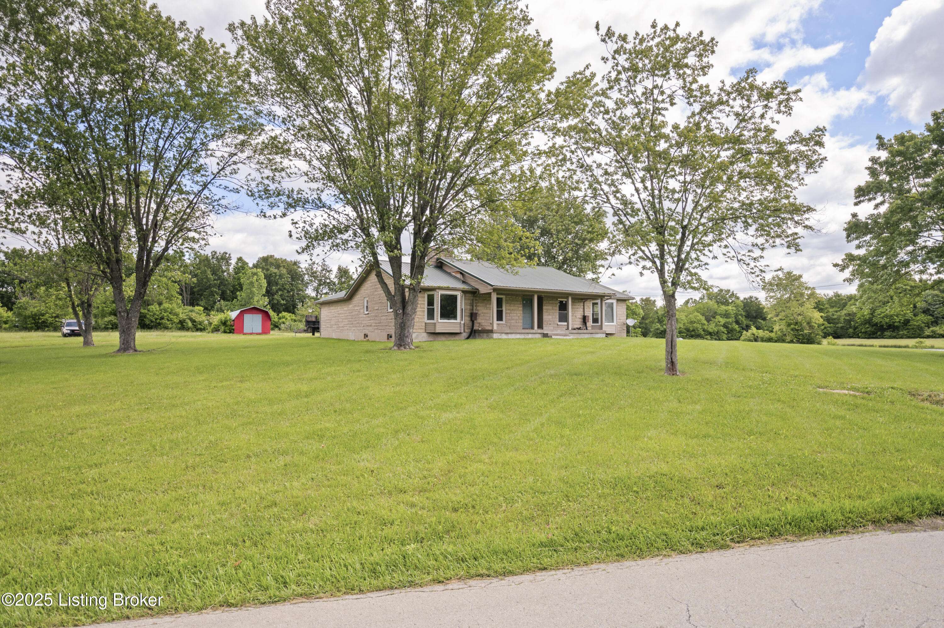 Shepherdsville, KY 40165,360 Pumpkin Rd