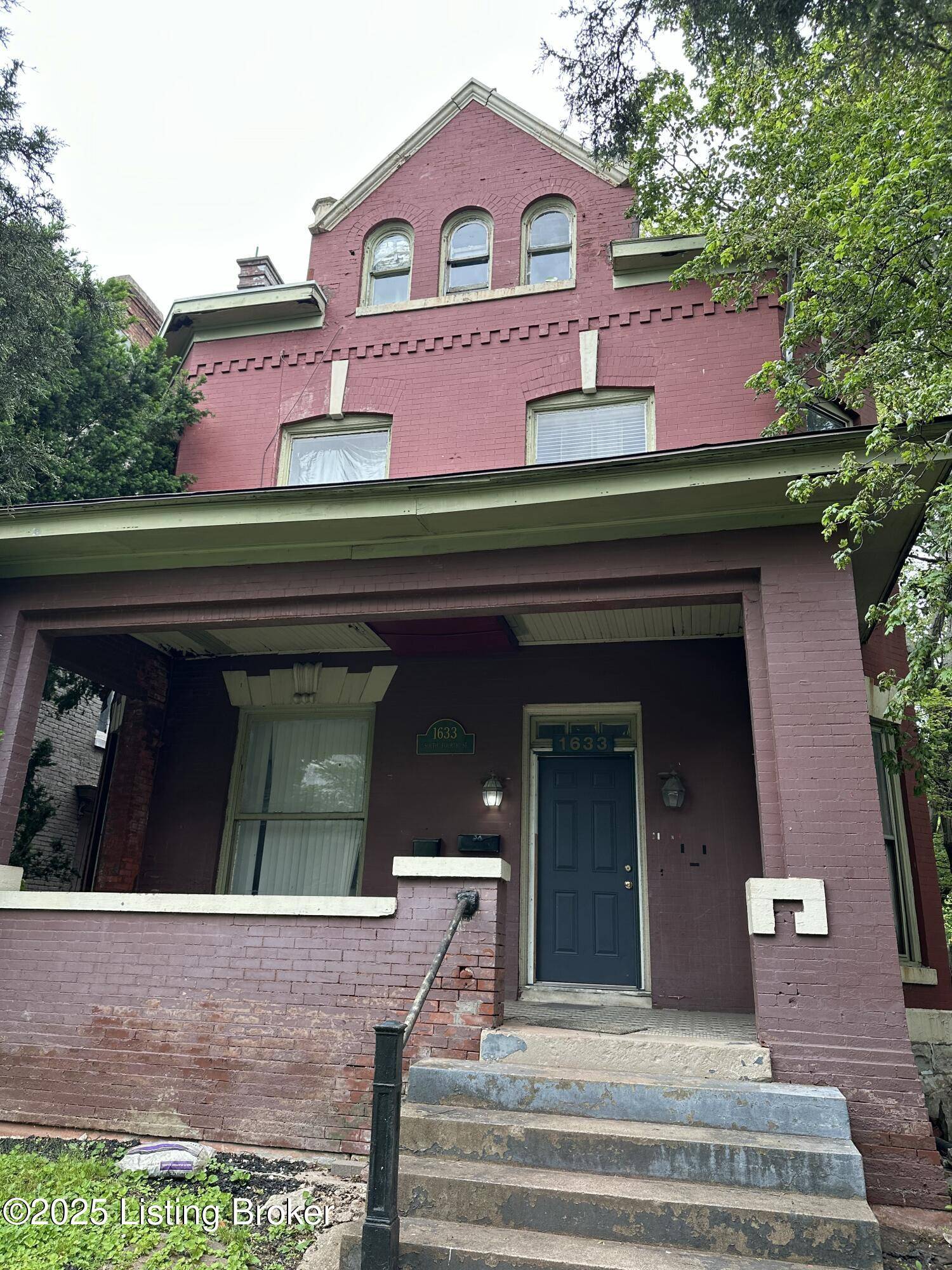 Louisville, KY 40208,1633 S 4th St