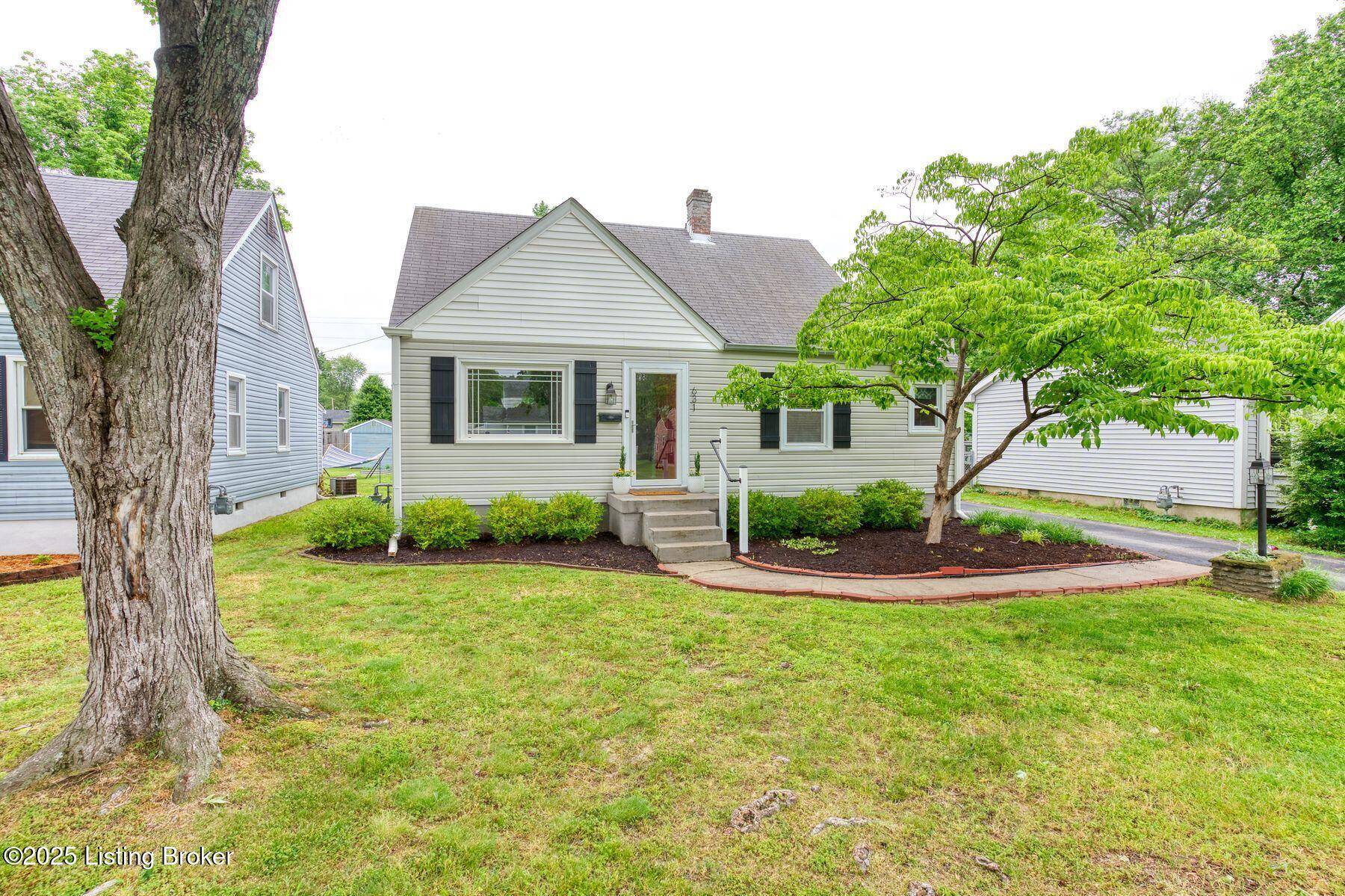 Louisville, KY 40222,631 Marquette Dr