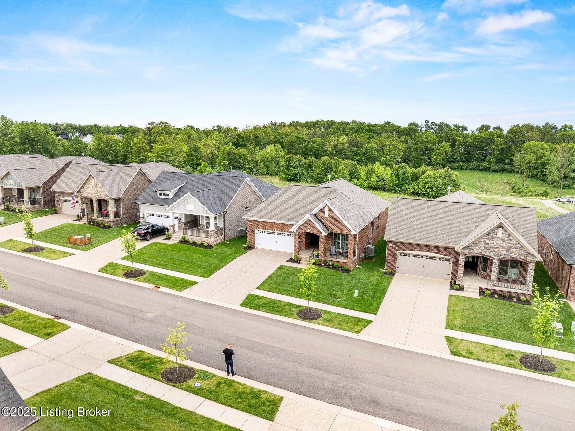 Prospect, KY 40059,5716 Ruby Falls Dr