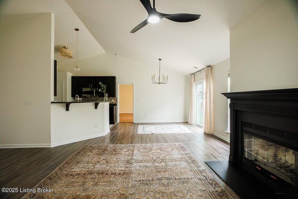 Louisville, KY 40291,7003 Hollow Oaks Dr