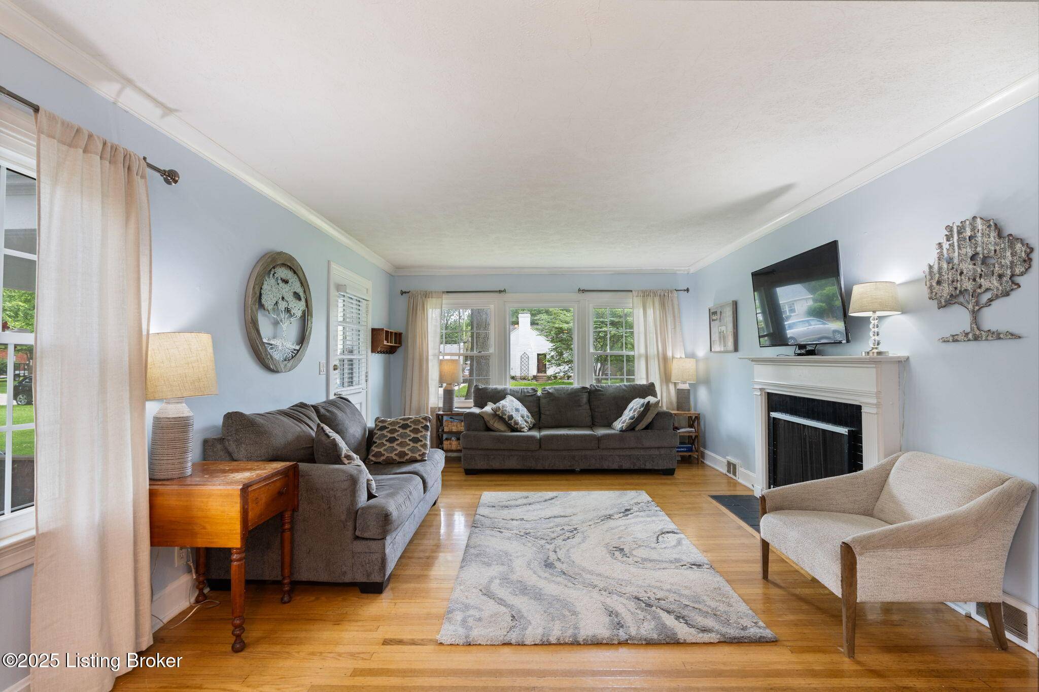 Louisville, KY 40207,324 Monohan Dr