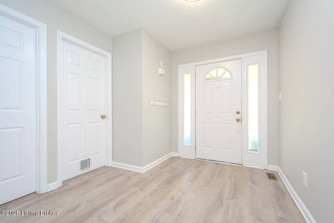 Louisville, KY 40222,602 Fenley Ave