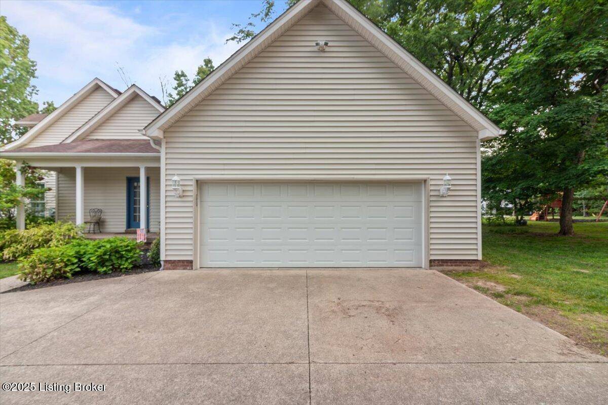 Mt Washington, KY 40047,129 Burlwood Ct