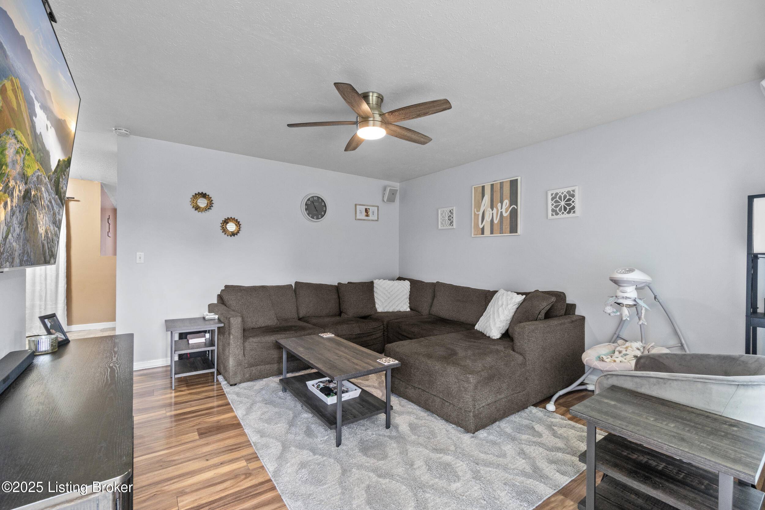 Louisville, KY 40272,11804 Mahogany Dr
