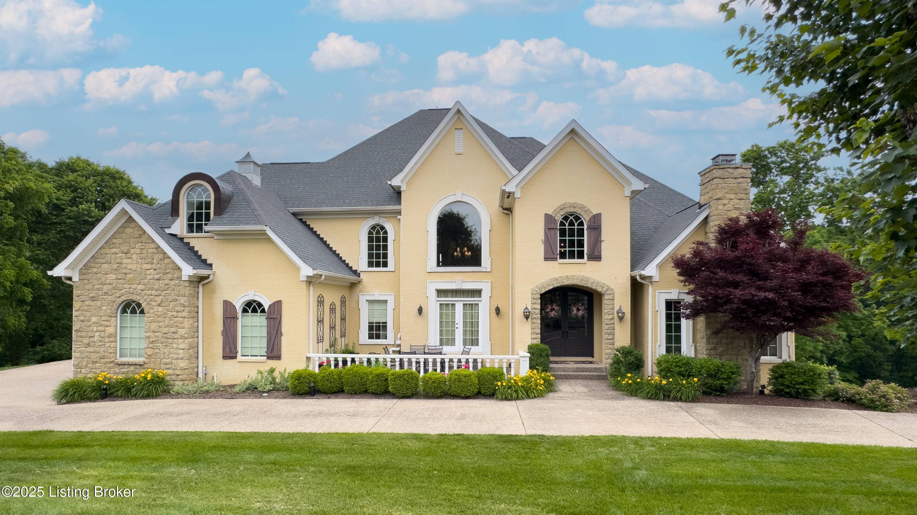 Prospect, KY 40059,5905 Mt Pleasant Dr