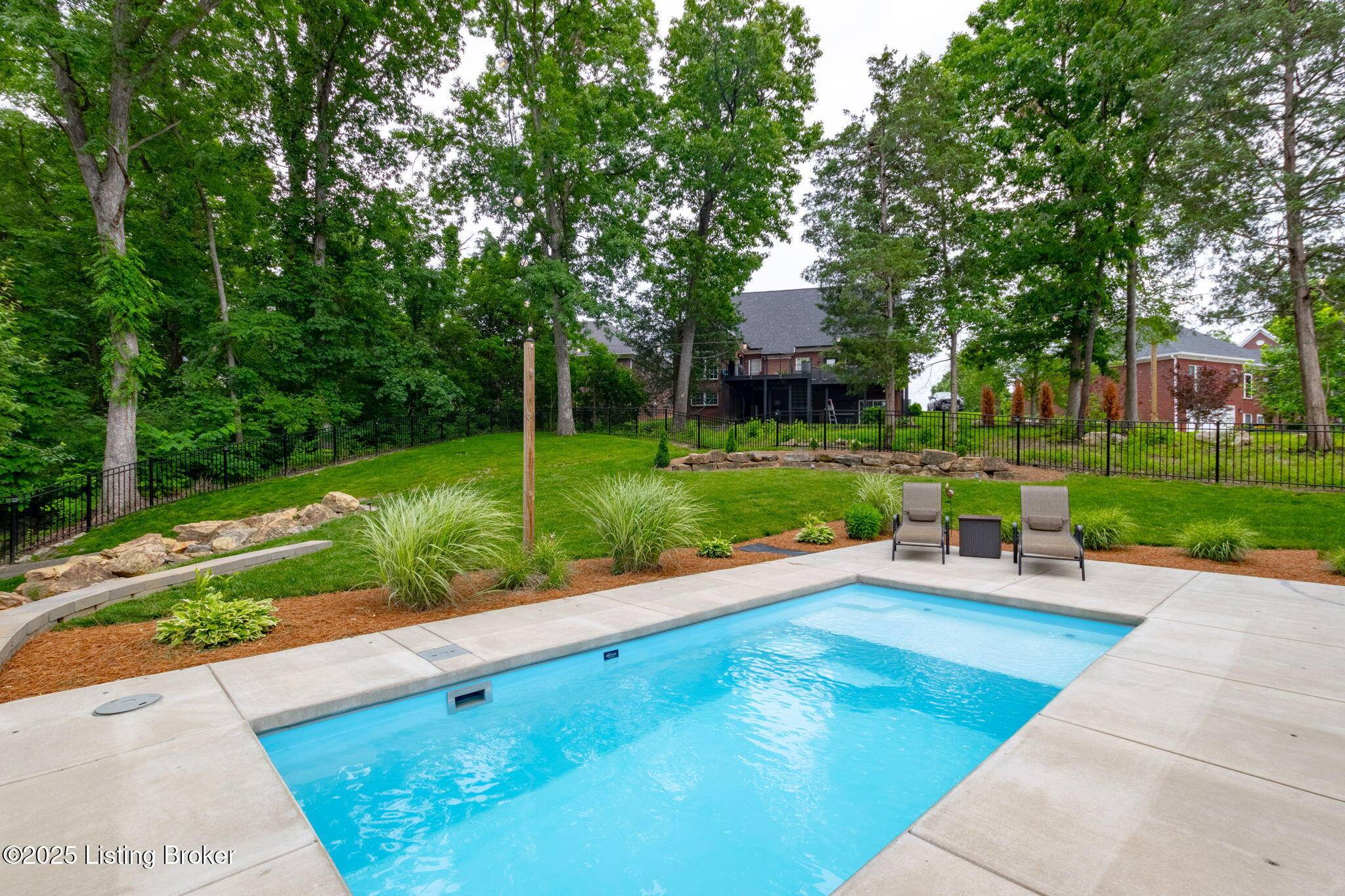 Louisville, KY 40299,4225 Pleasant Glen Dr