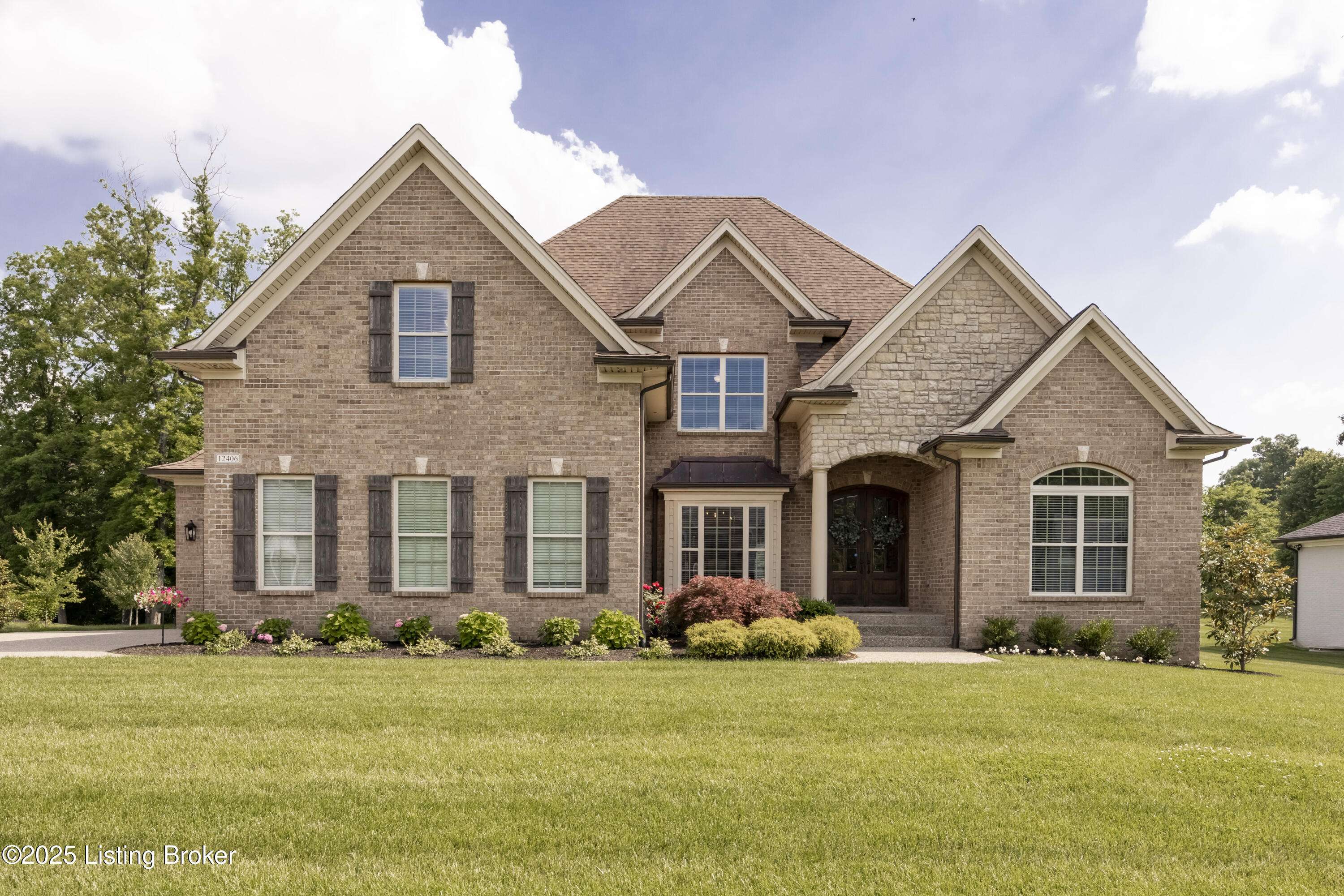 Goshen, KY 40026,12406 Poplar Woods Dr