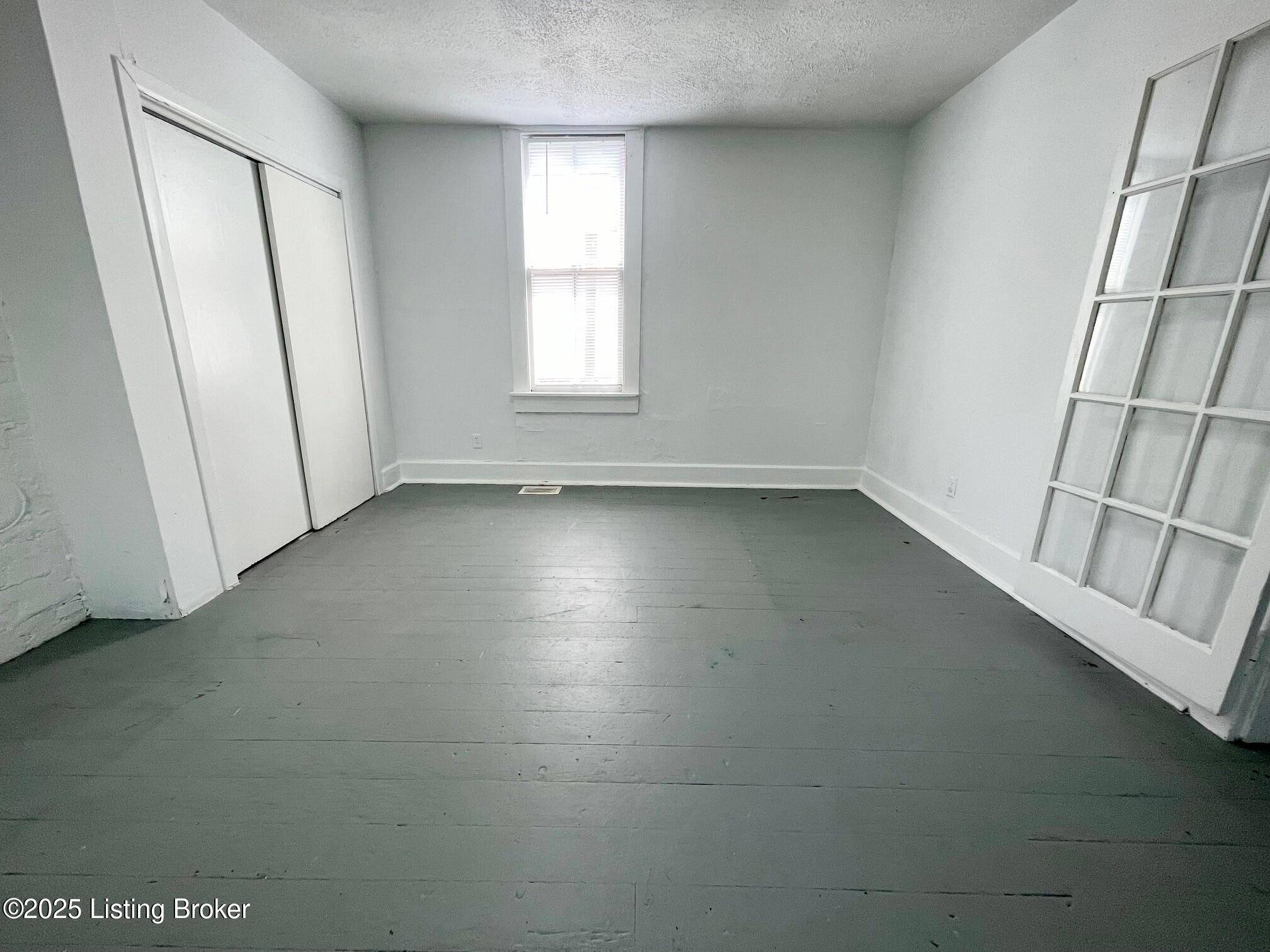 New Albany, IN 47150,1615 King St #1