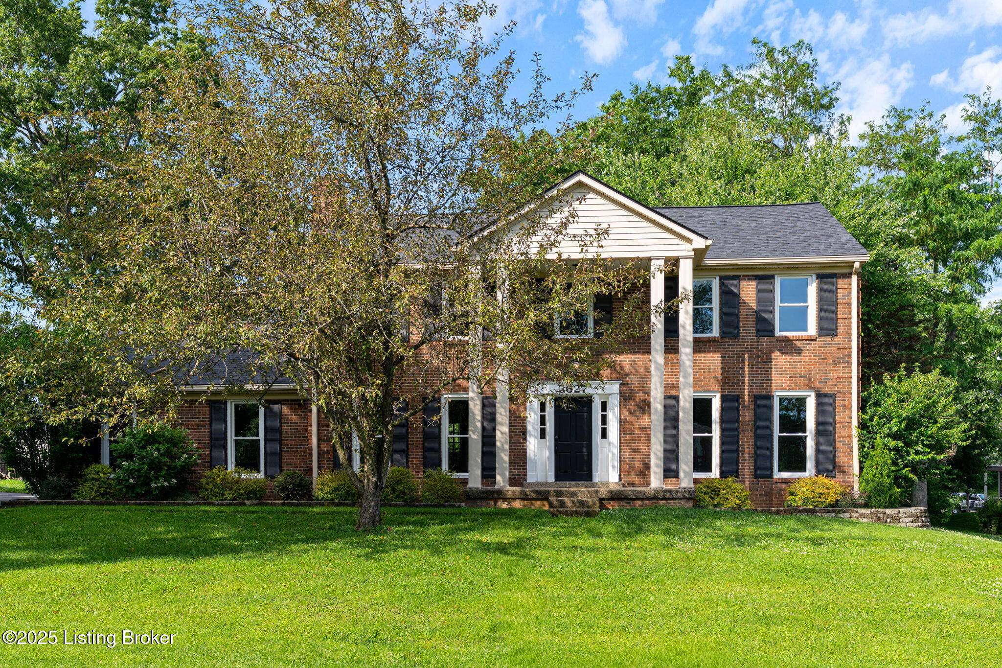 Prospect, KY 40059,3627 E Locust Cir