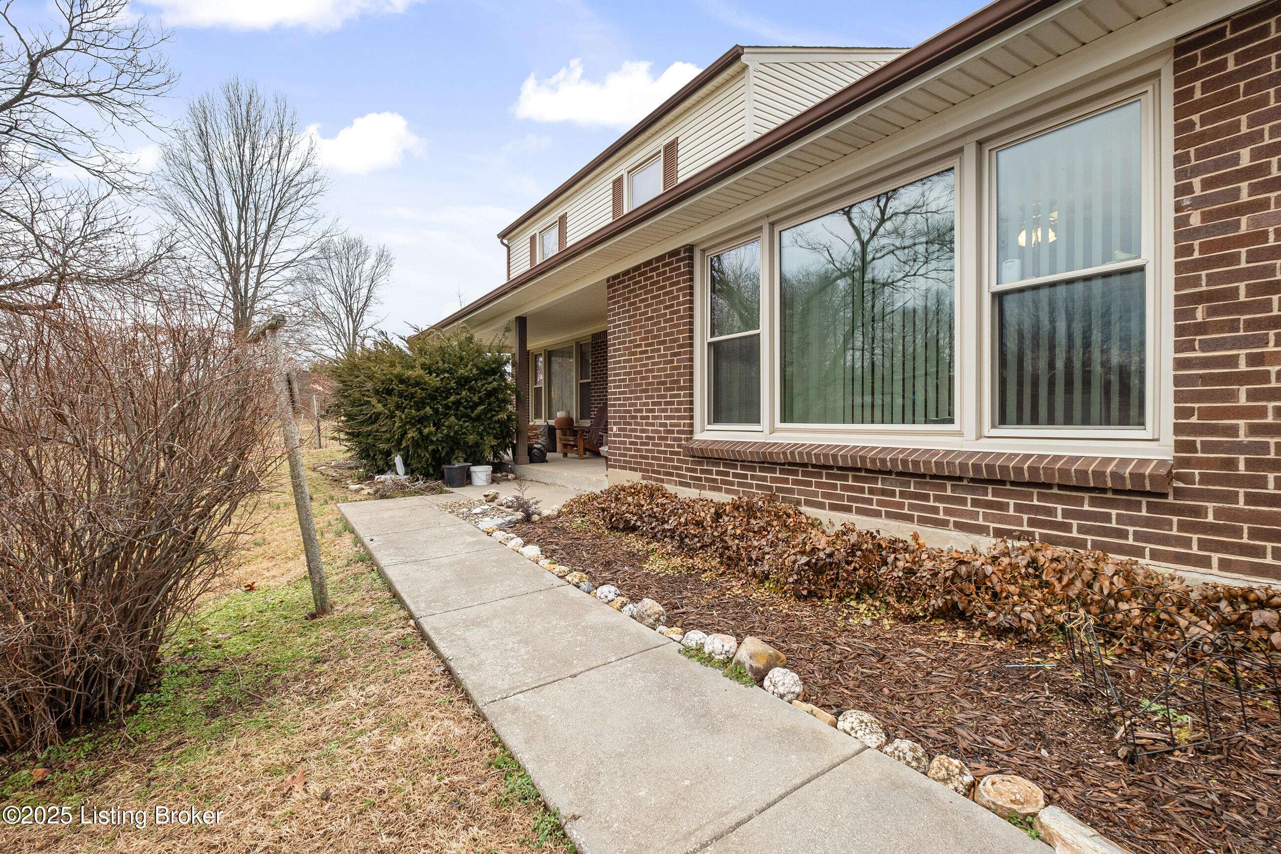 Shepherdsville, KY 40165,200 Castlerock Dr