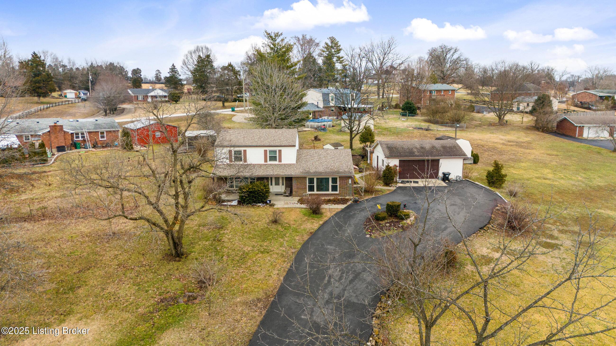 Shepherdsville, KY 40165,200 Castlerock Dr