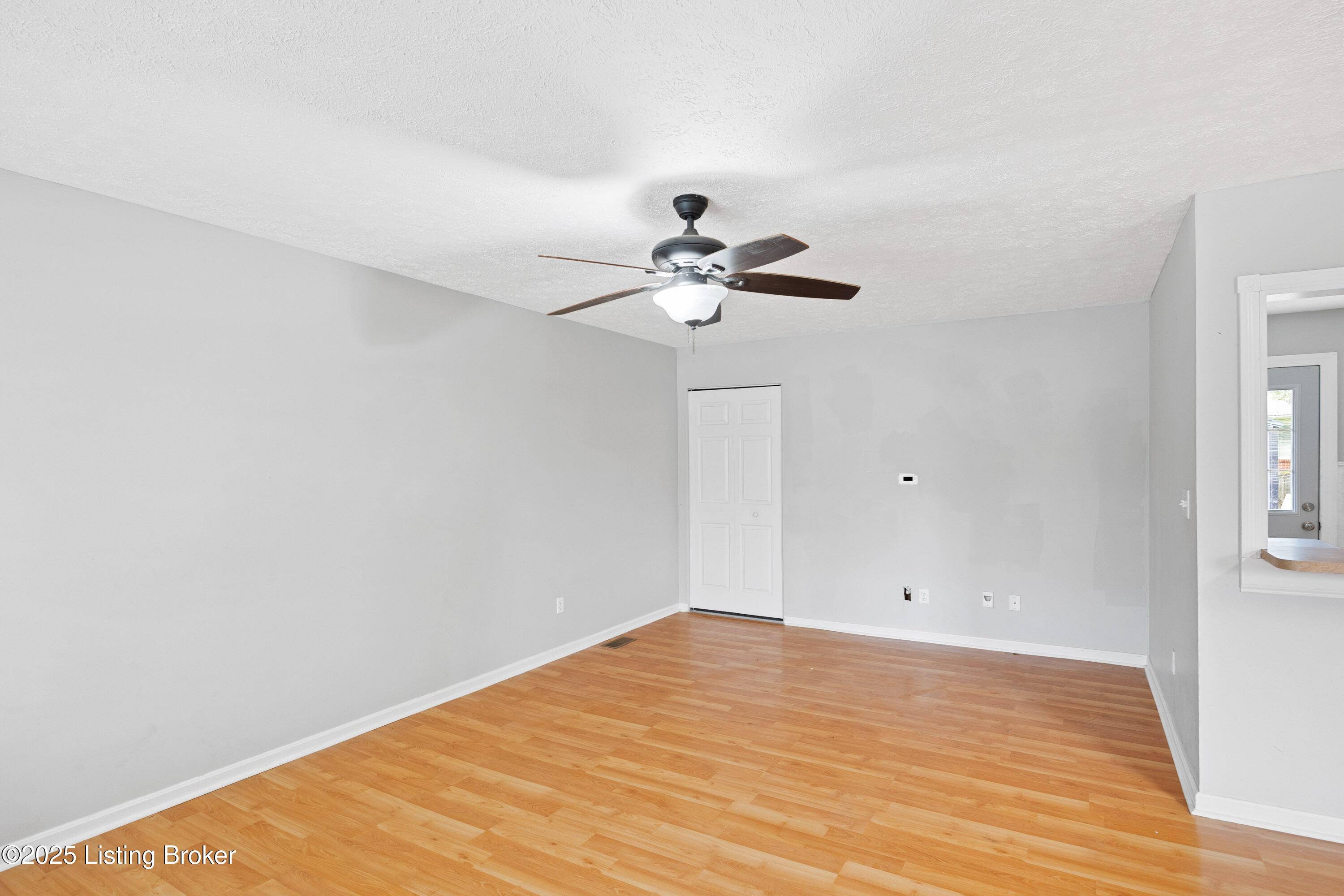 Shepherdsville, KY 40229,265 N Steedland Dr