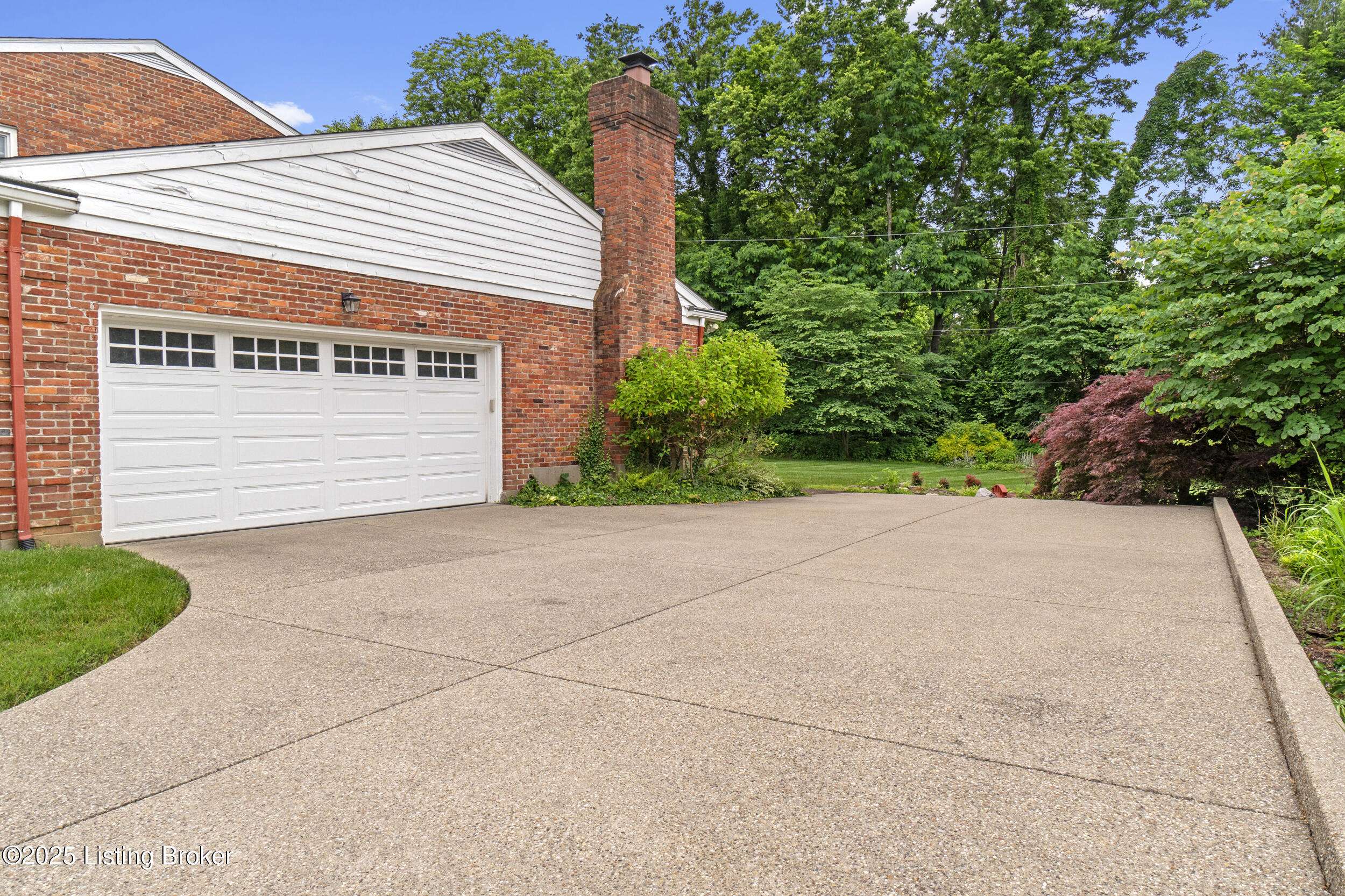 Louisville, KY 40222,5807 Brittany Woods Cir