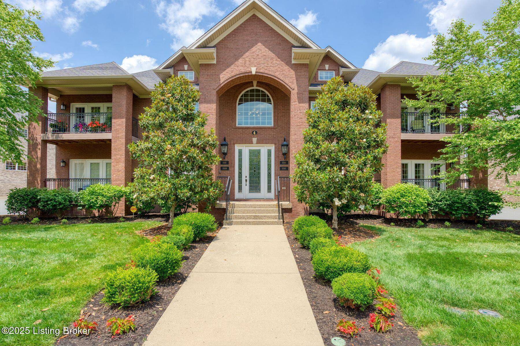 Louisville, KY 40245,15313 Royal Troon Ave
