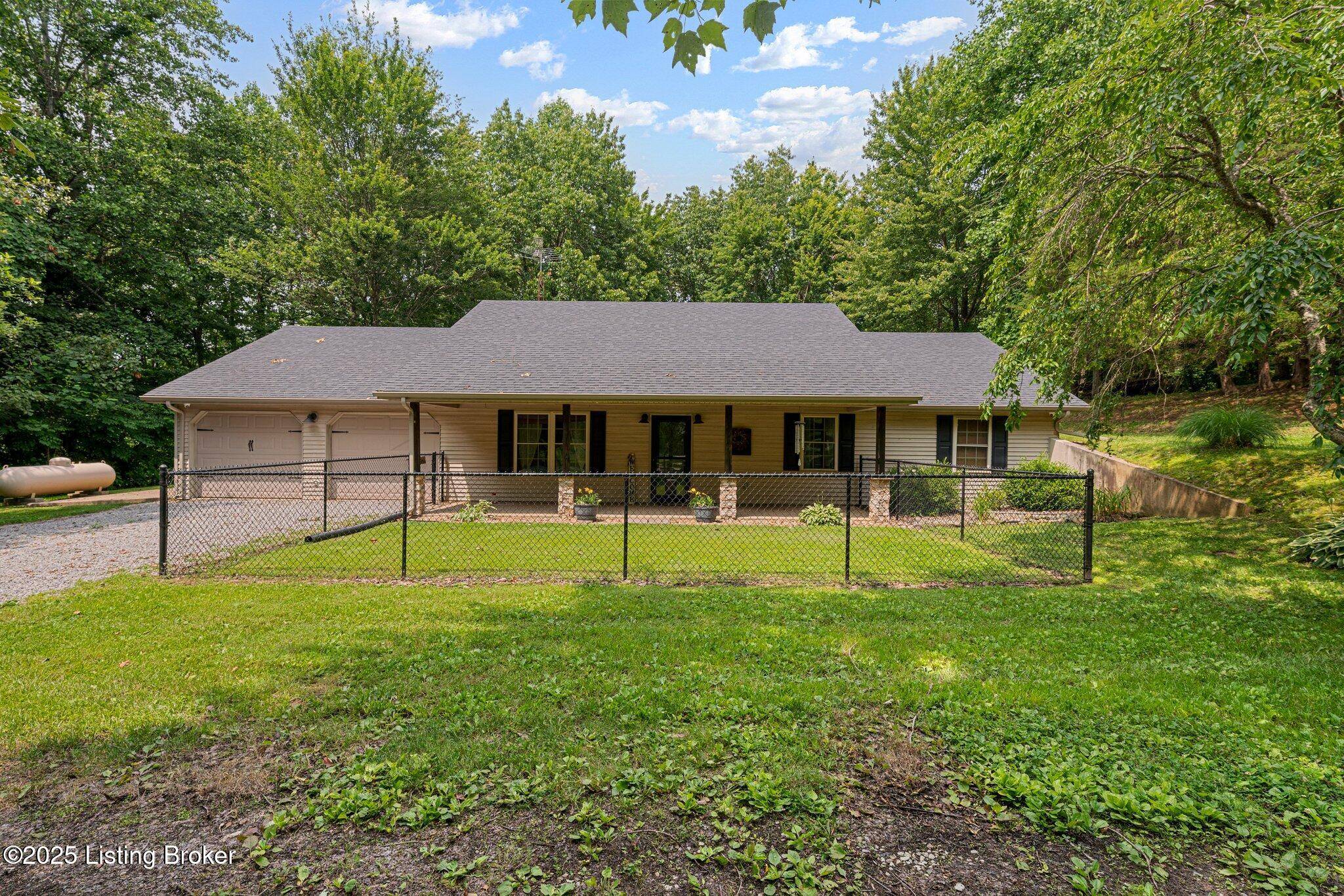 Clarkson, KY 42726,606 Lone Oak Rd
