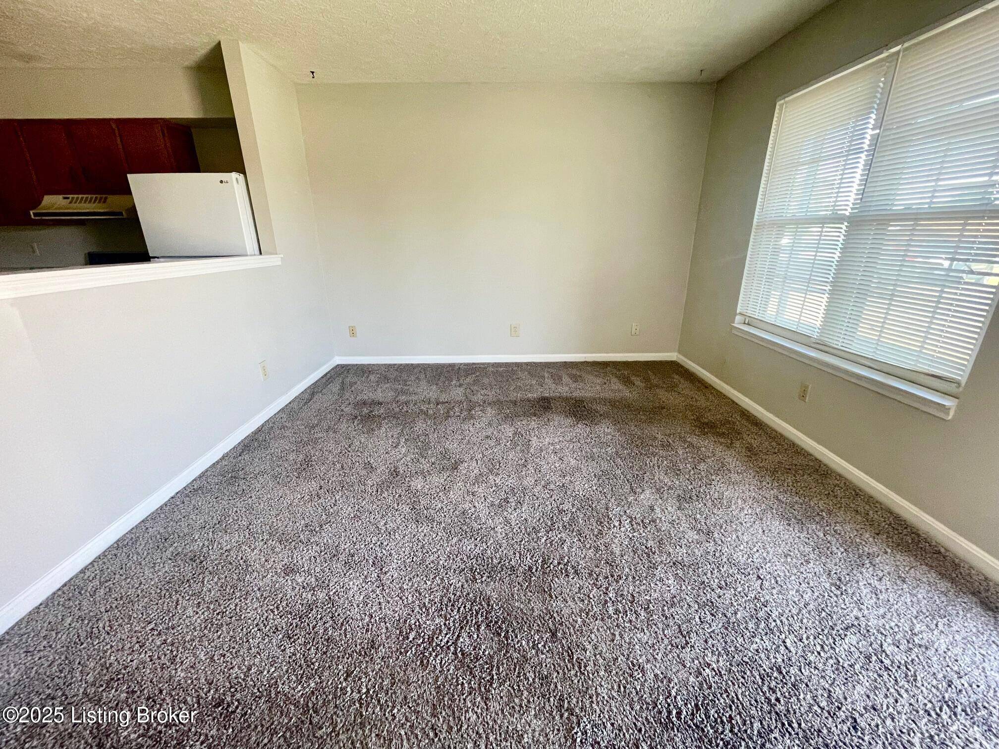 Shepherdsville, KY 40165,3414 Burkland Blvd #7