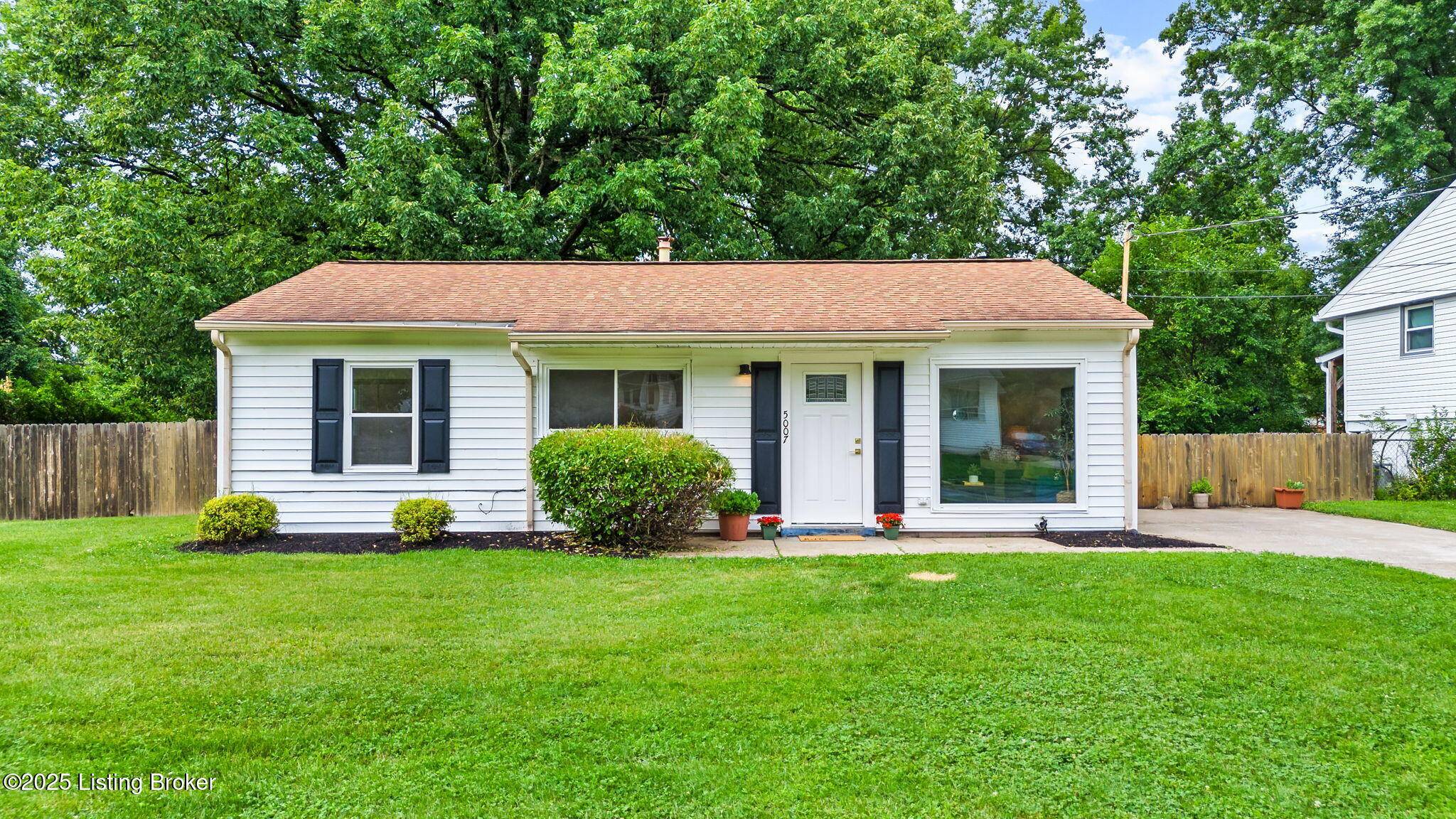 Louisville, KY 40218,5007 Red Fern Rd