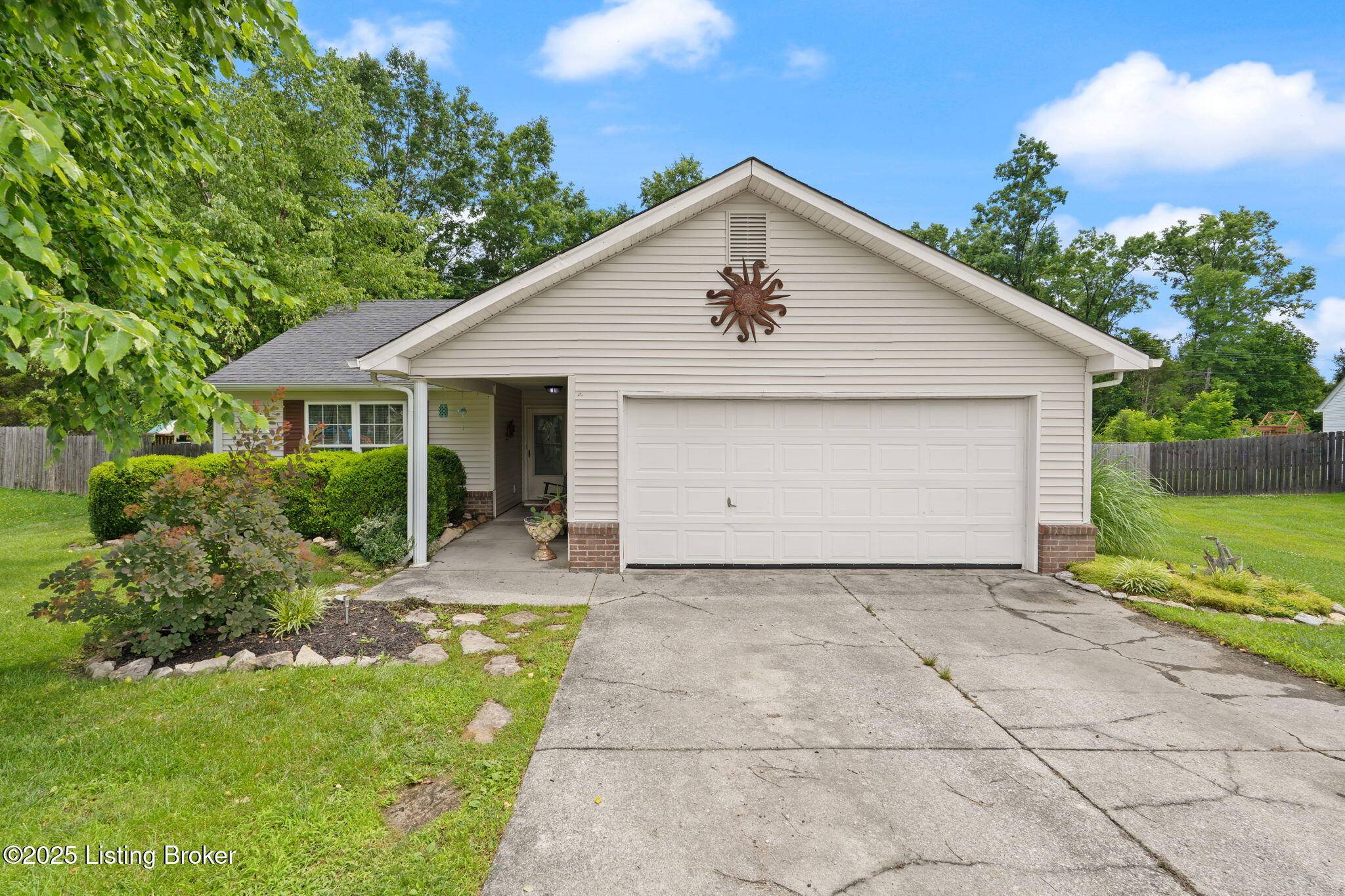 Shepherdsville, KY 40165,412 S Shore Dr