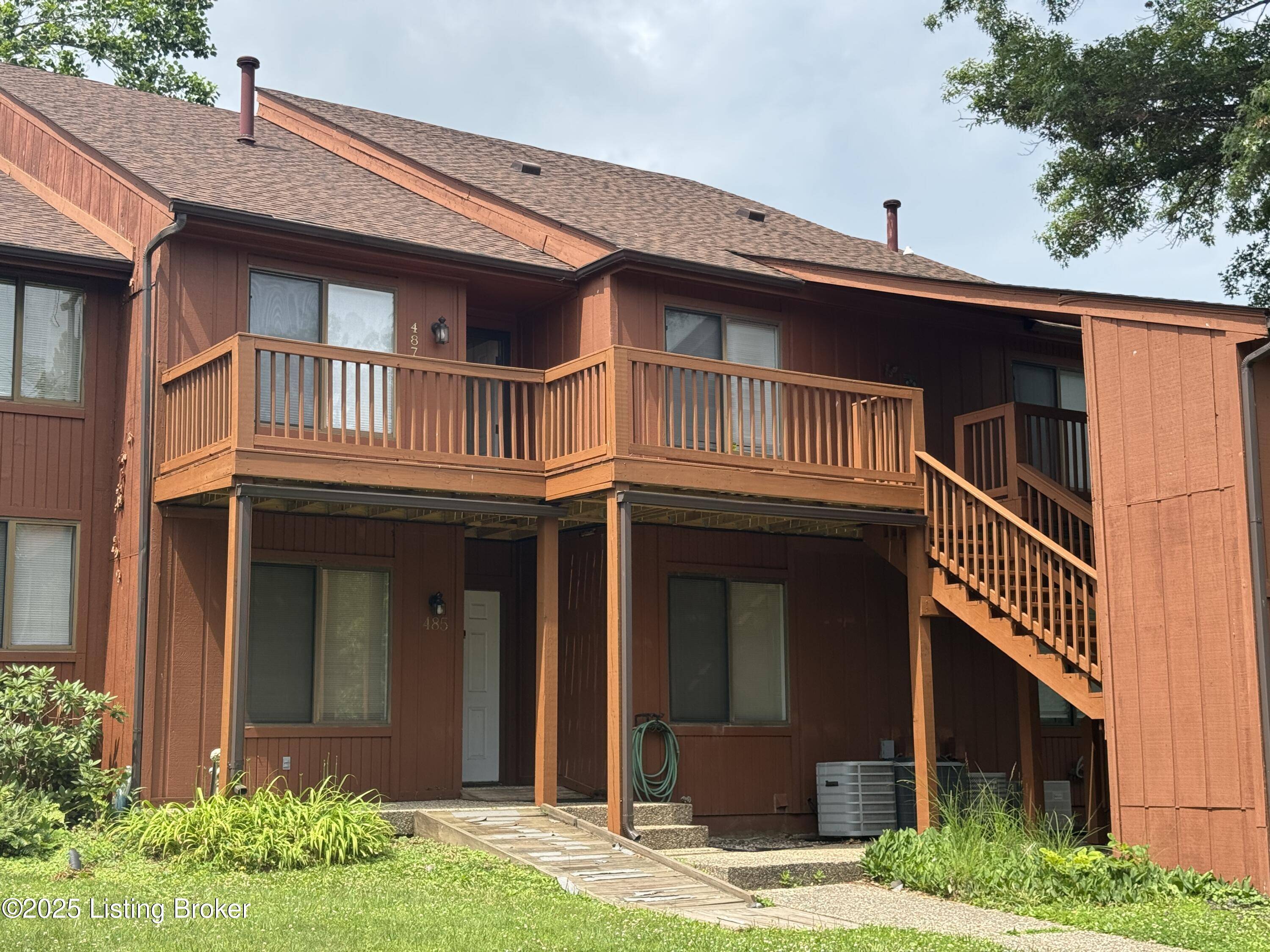 Brandenburg, KY 40108,487 Piping Rock Rd