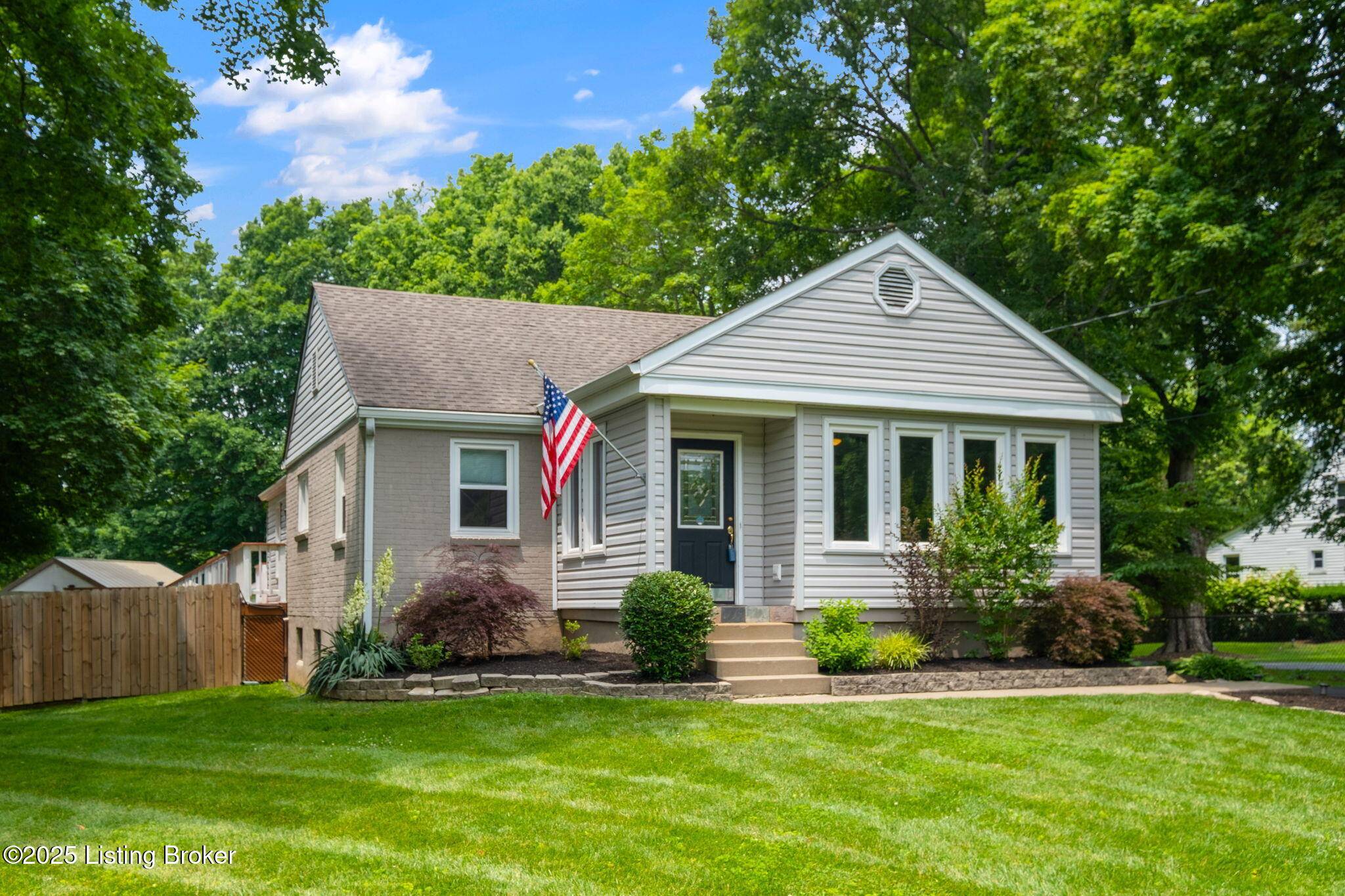Prospect, KY 40059,7210 River Rd