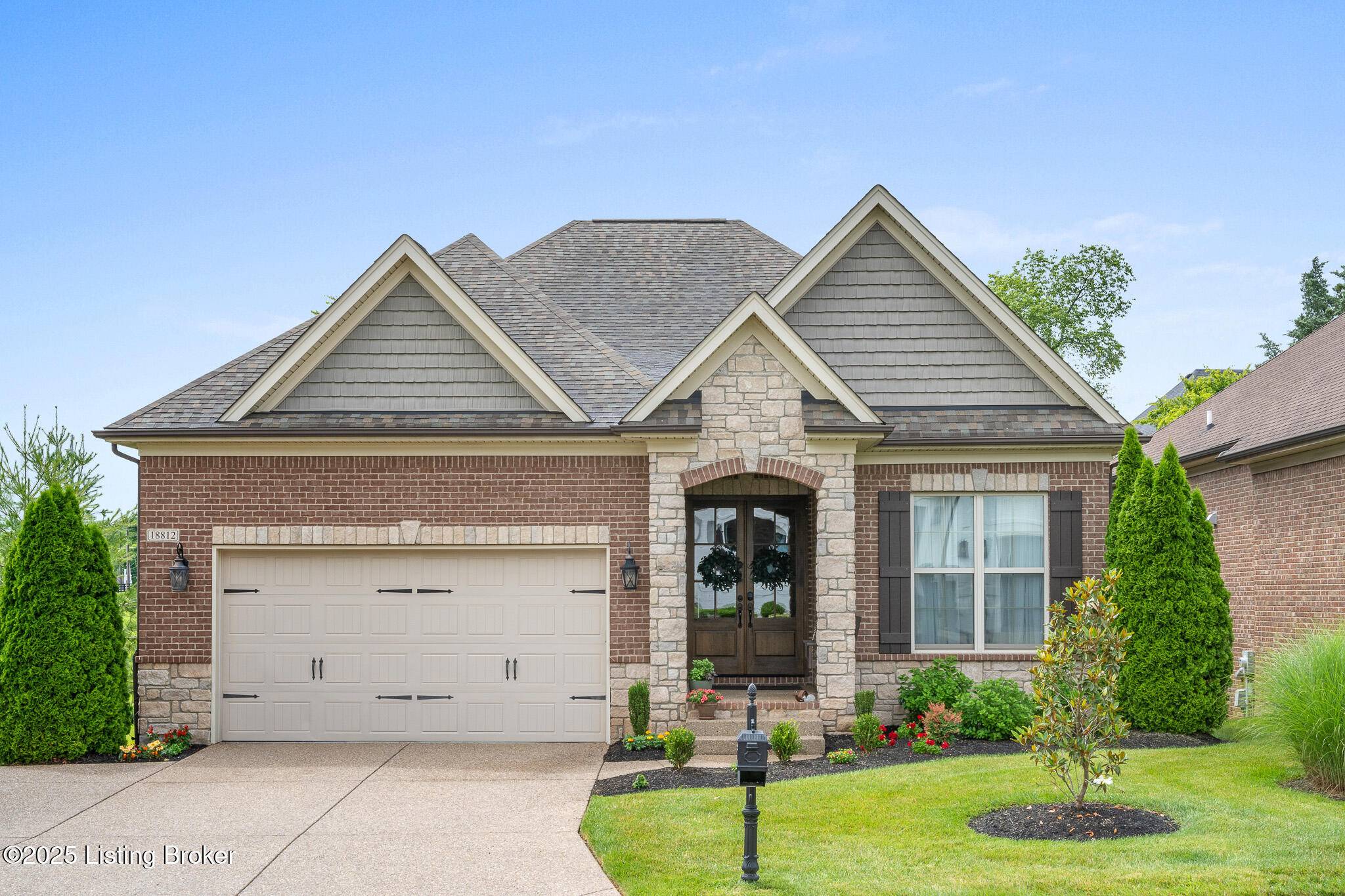Louisville, KY 40245,18812 Crestfield Cir