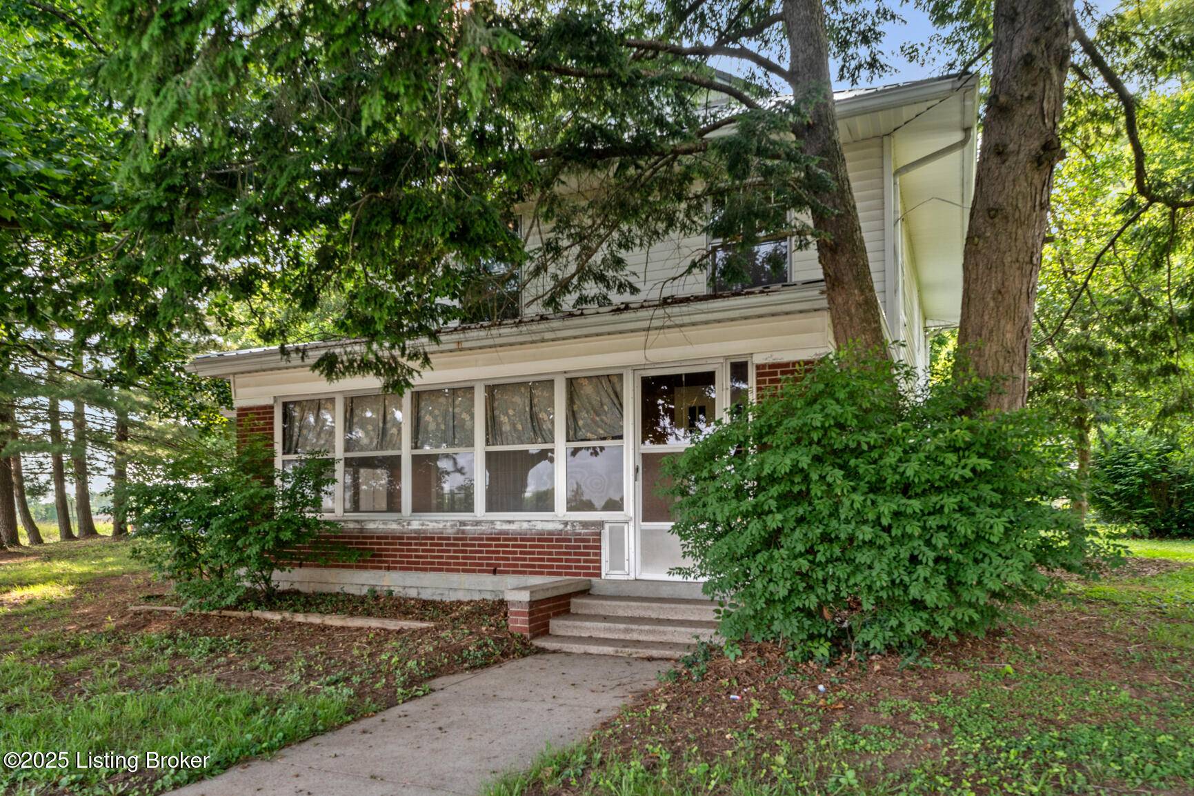 Finchville, KY 40022,5678 Taylorsville Rd