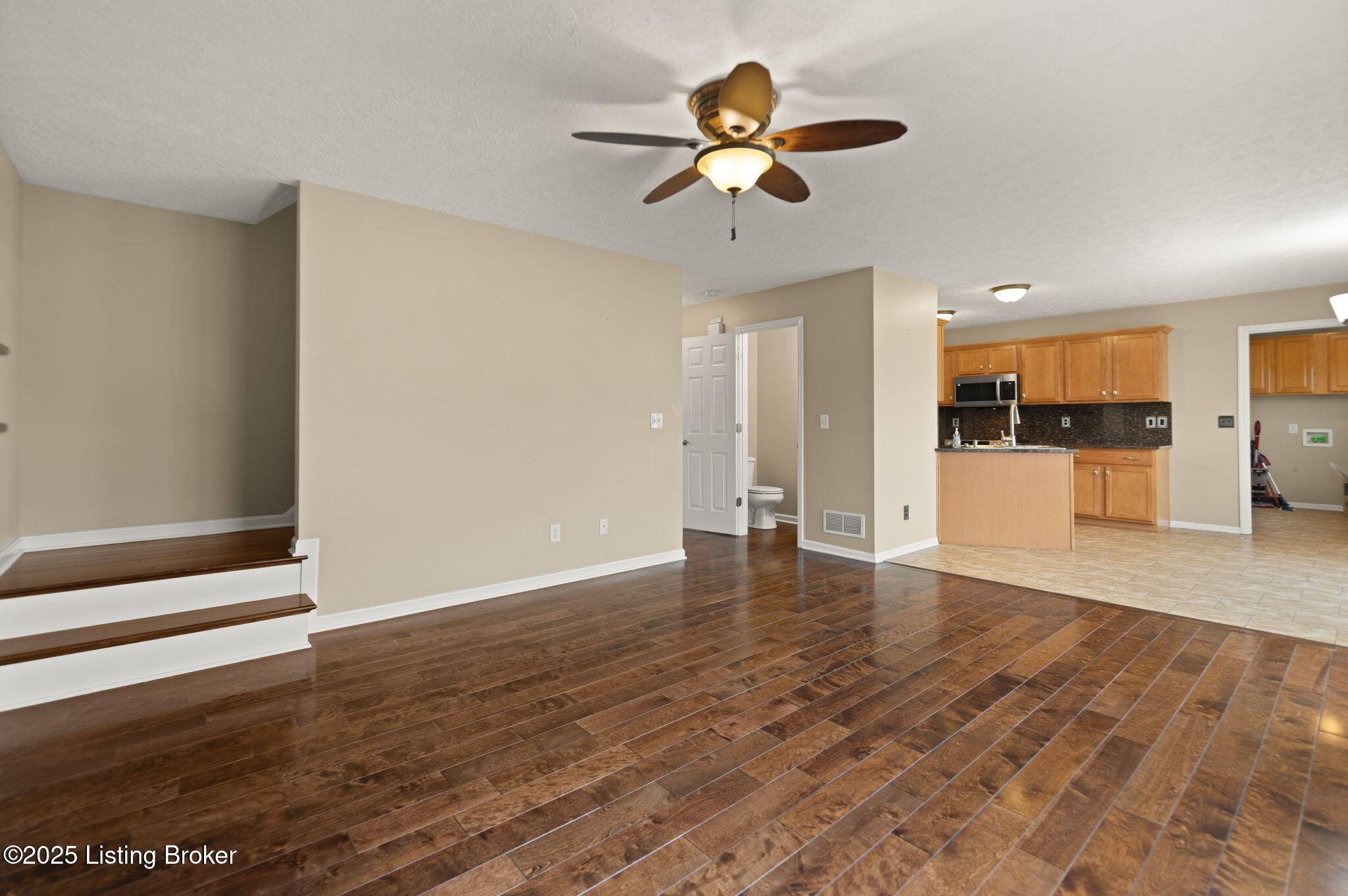 Radcliff, KY 40160,125 Longsdale Ct