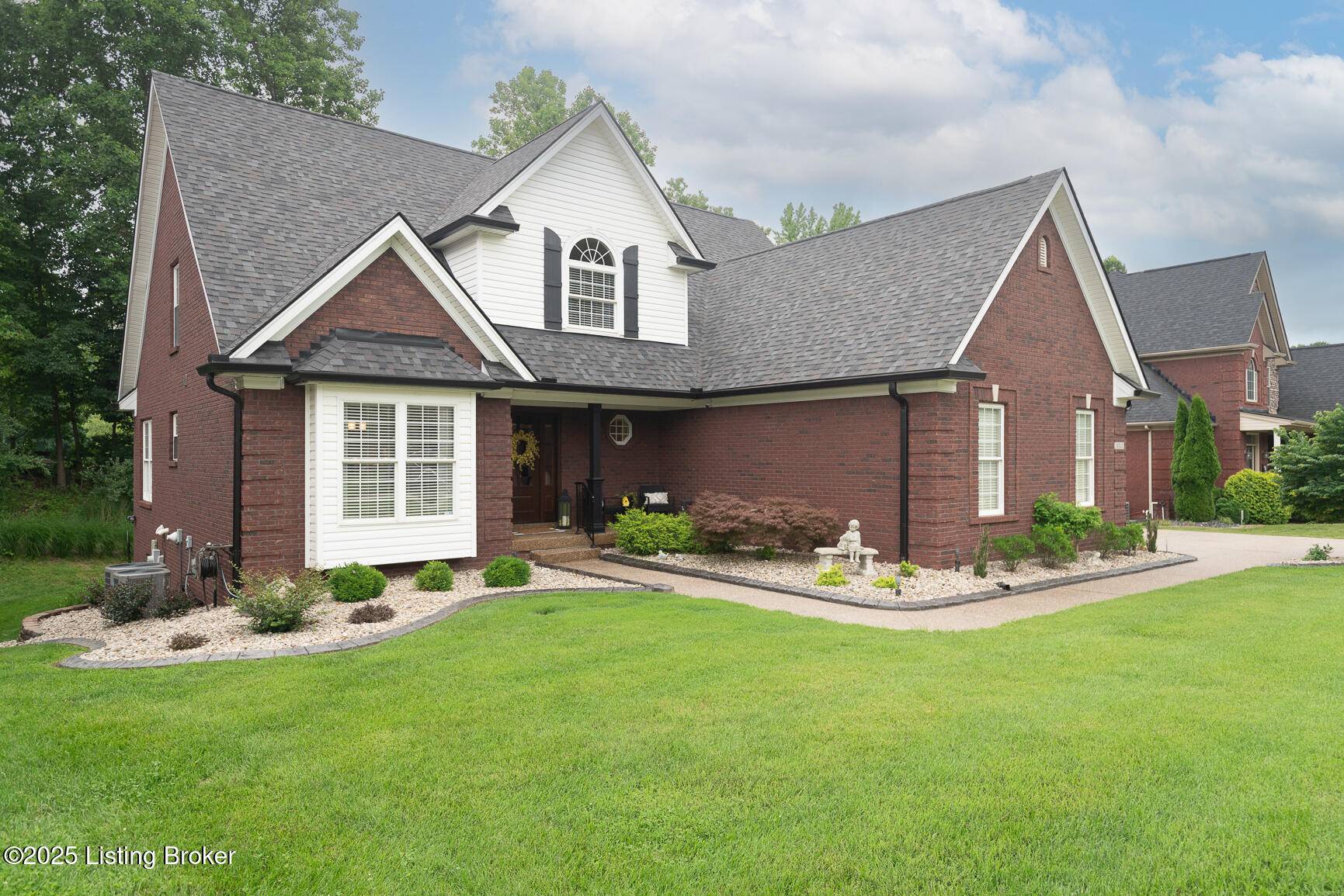 Louisville, KY 40214,3511 Hardwood Forest Dr
