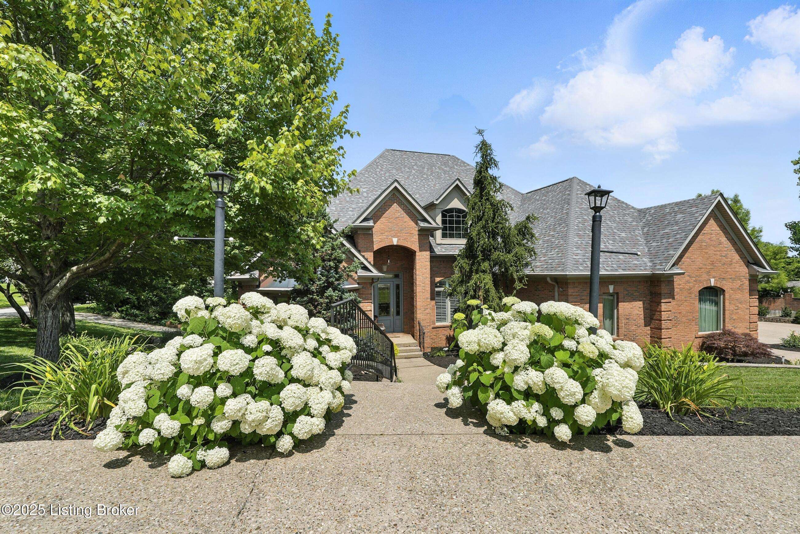 Louisville, KY 40245,17100 Ash Hill Dr