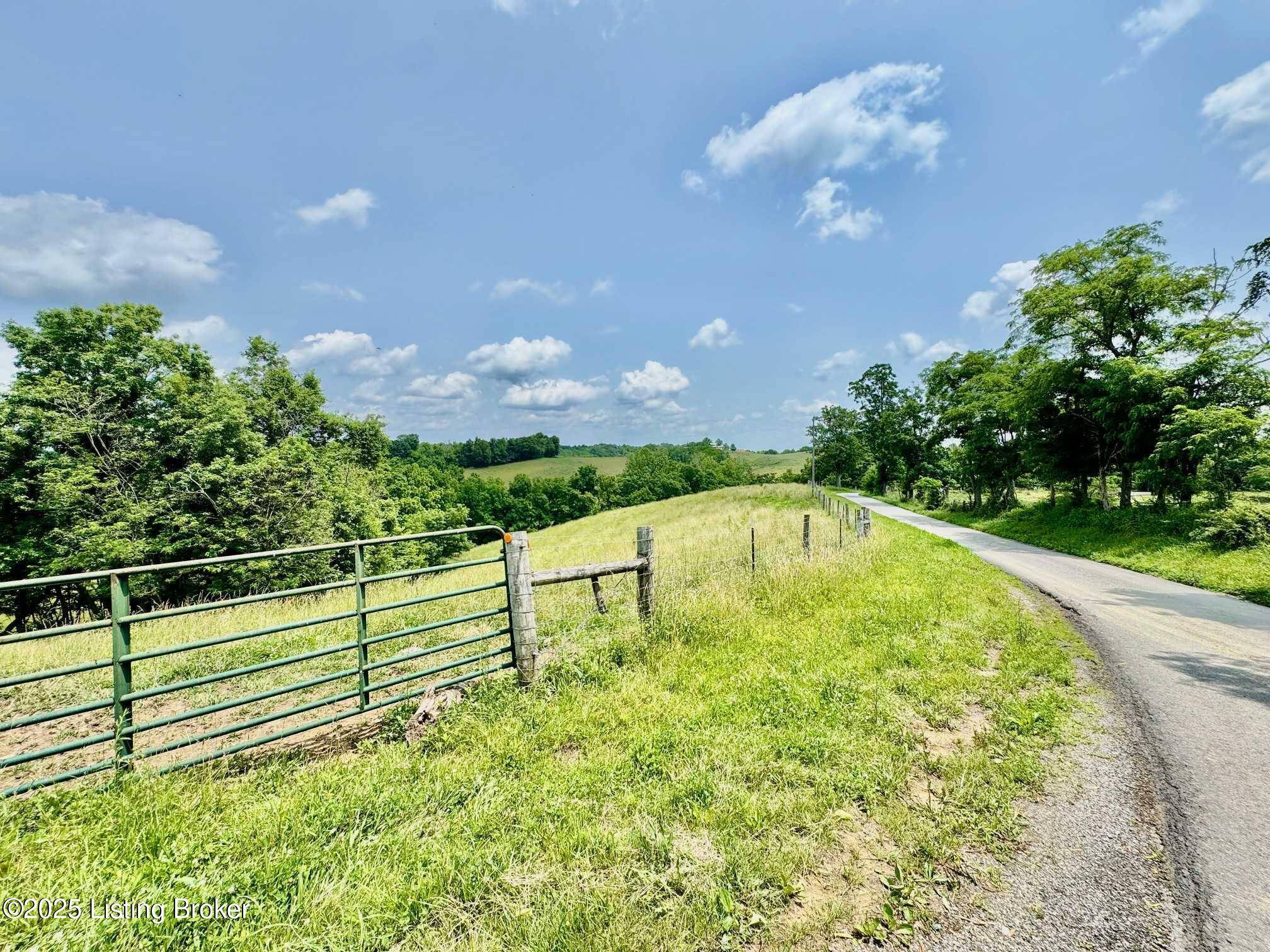 Willisburg, KY 40078,4 Baker Ridge Rd