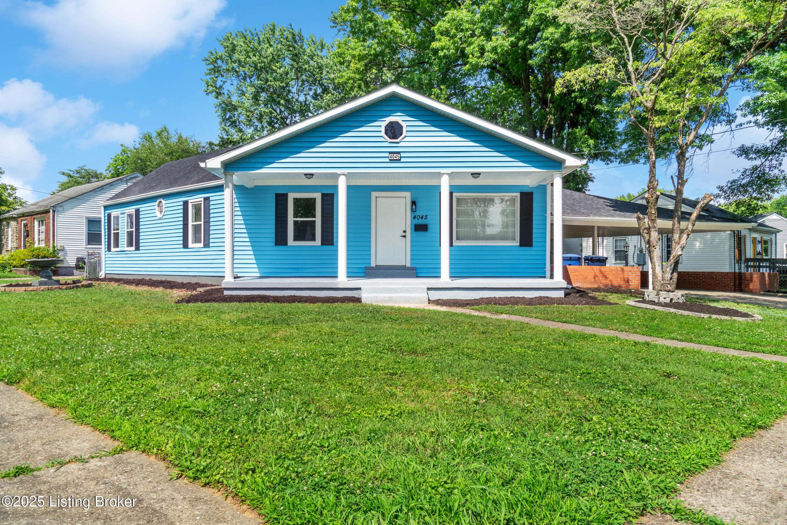 Louisville, KY 40216,4045 Glenhurst Ave