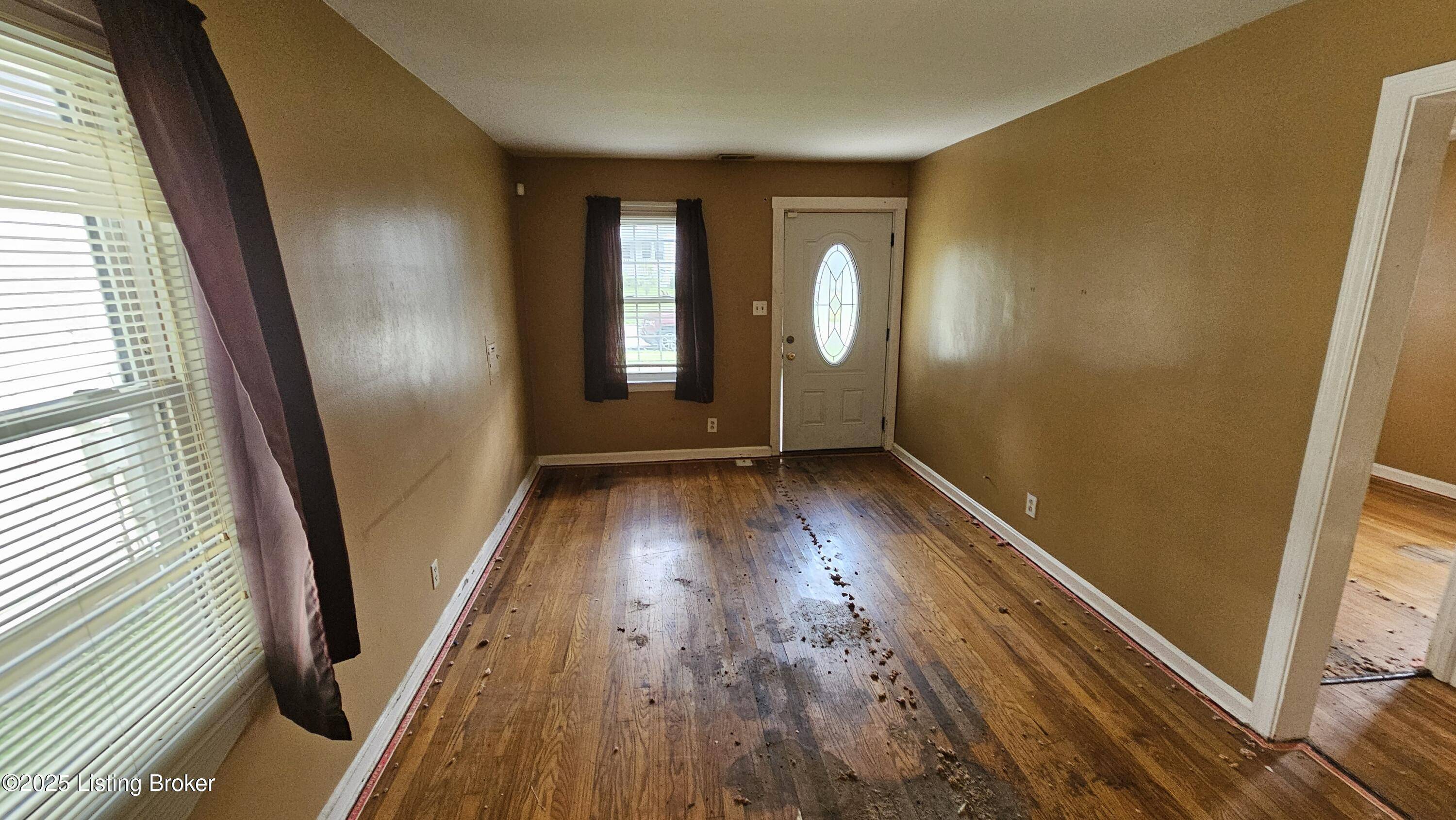 Louisville, KY 40215,929 Beecher St