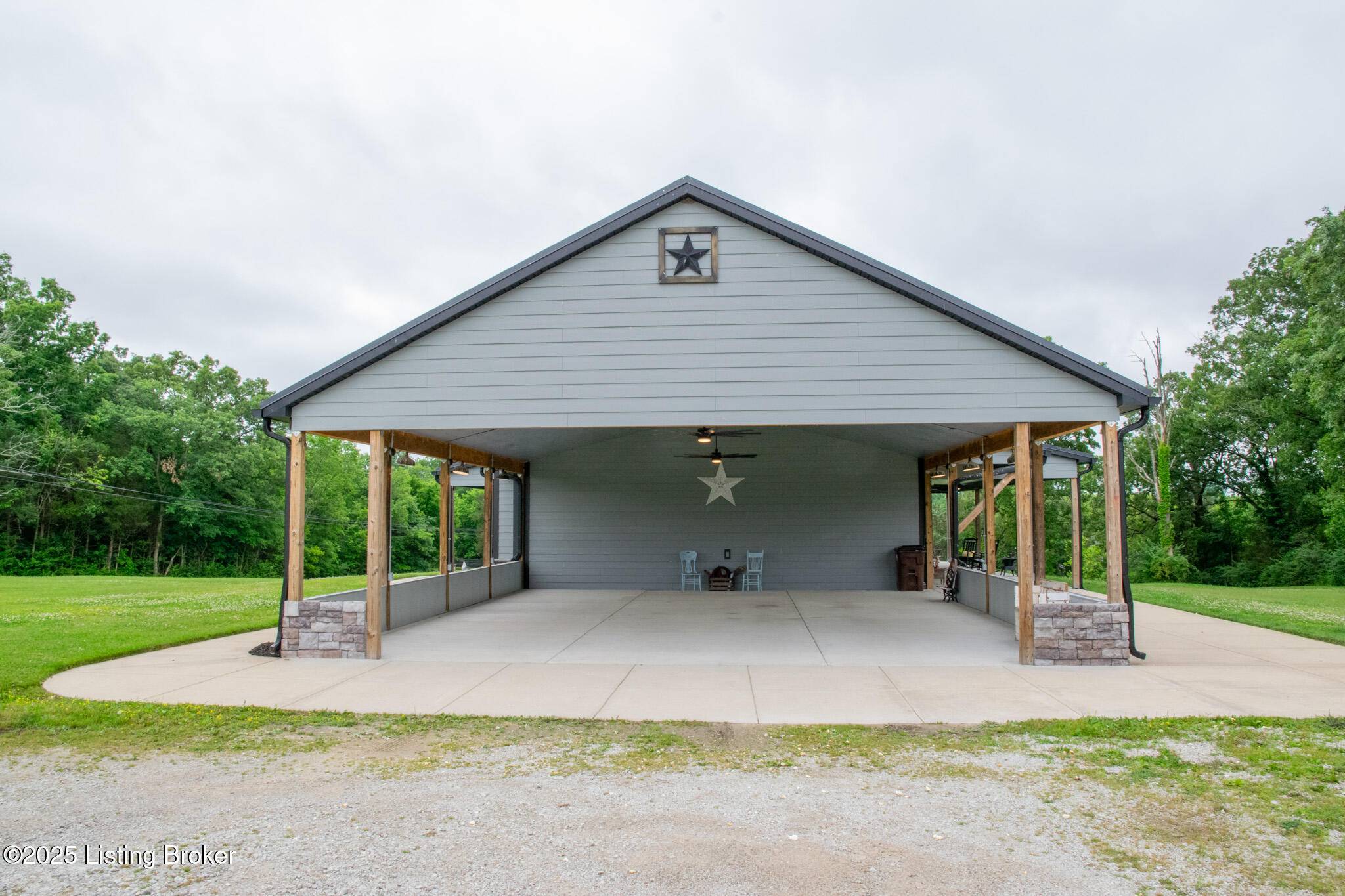 Louisville, KY 40228,9115 Independence School Rd