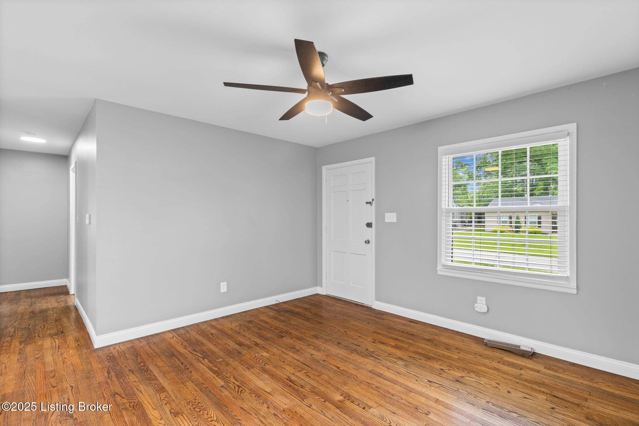 Jeffersontown, KY 40299,9506 Sue Helen Dr